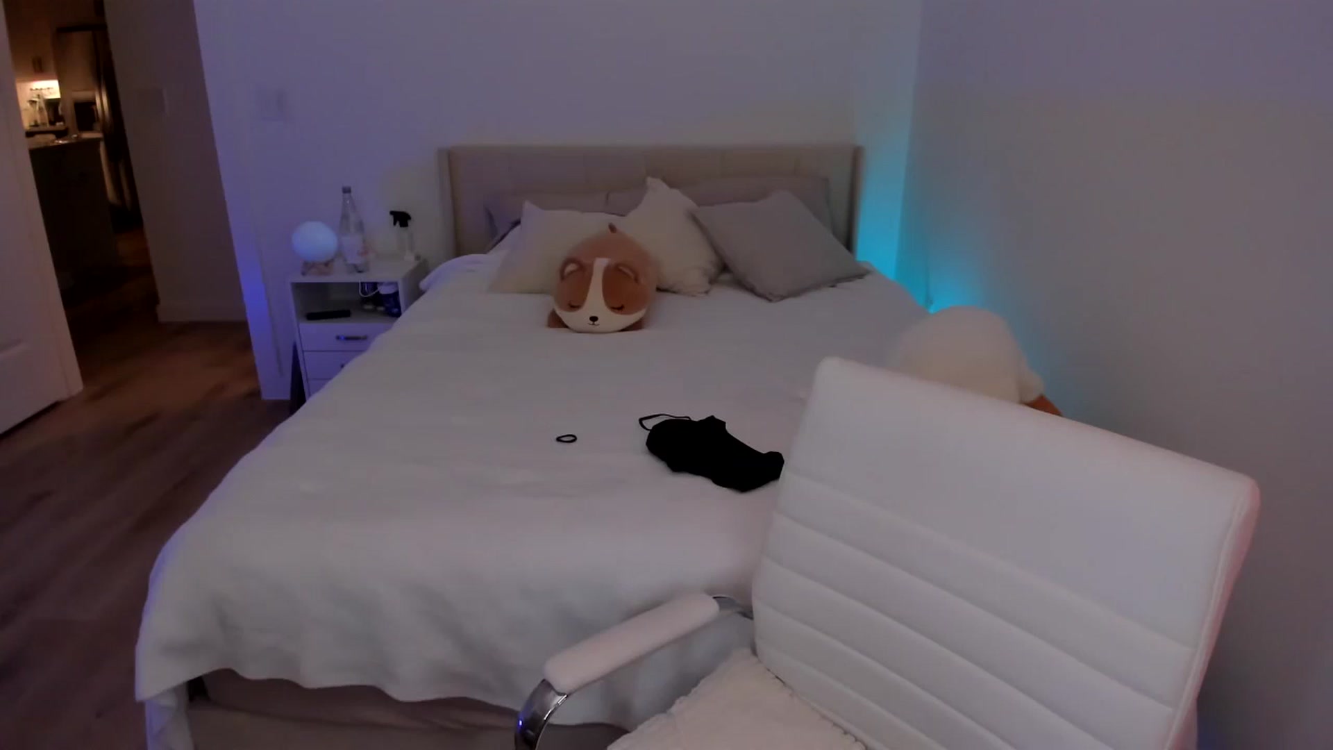 Gallery image thumbnail from Just_Vi's myfreecams stream on, 11/20/2025, 08:38 image 1 of 20