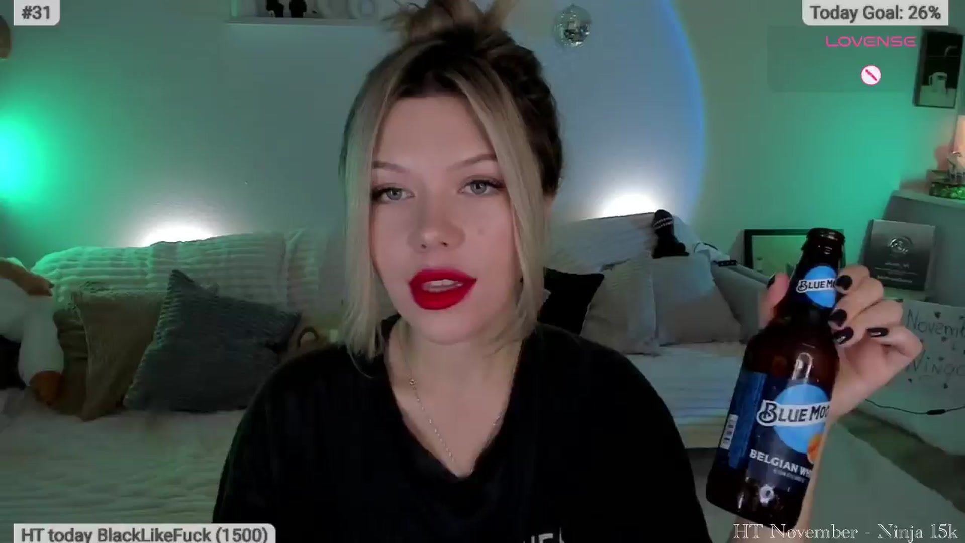 Gallery image thumbnail from Just_Vi's myfreecams stream on, 11/25/2025, 08:33 image 16 of 20