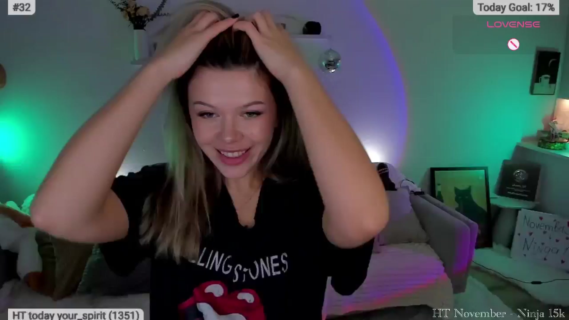 Gallery image thumbnail from Just_Vi's myfreecams stream on, 11/25/2025, 08:33 image 11 of 20