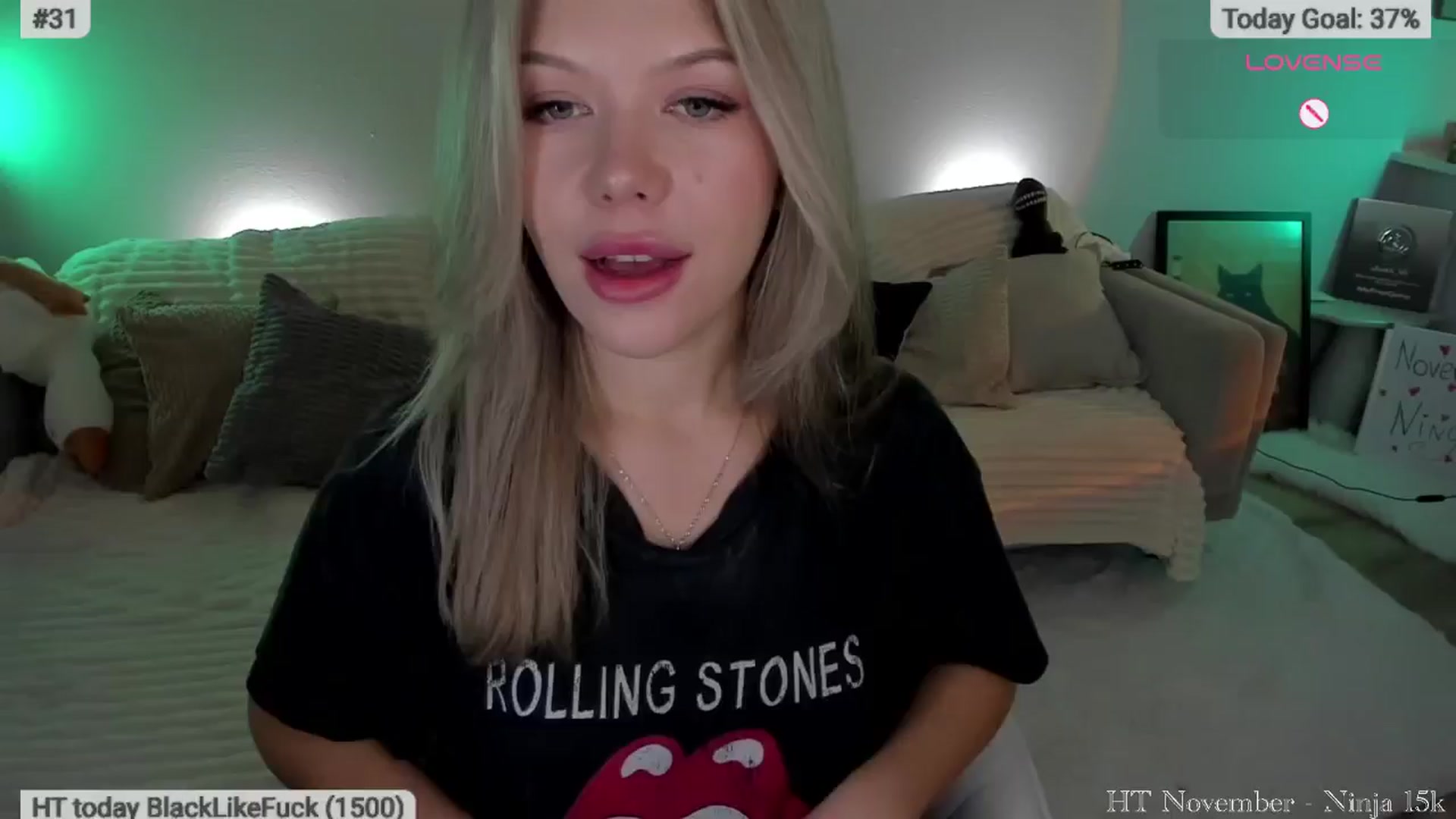 Gallery image thumbnail from Just_Vi's myfreecams stream on, 11/25/2025, 08:39 image 9 of 20