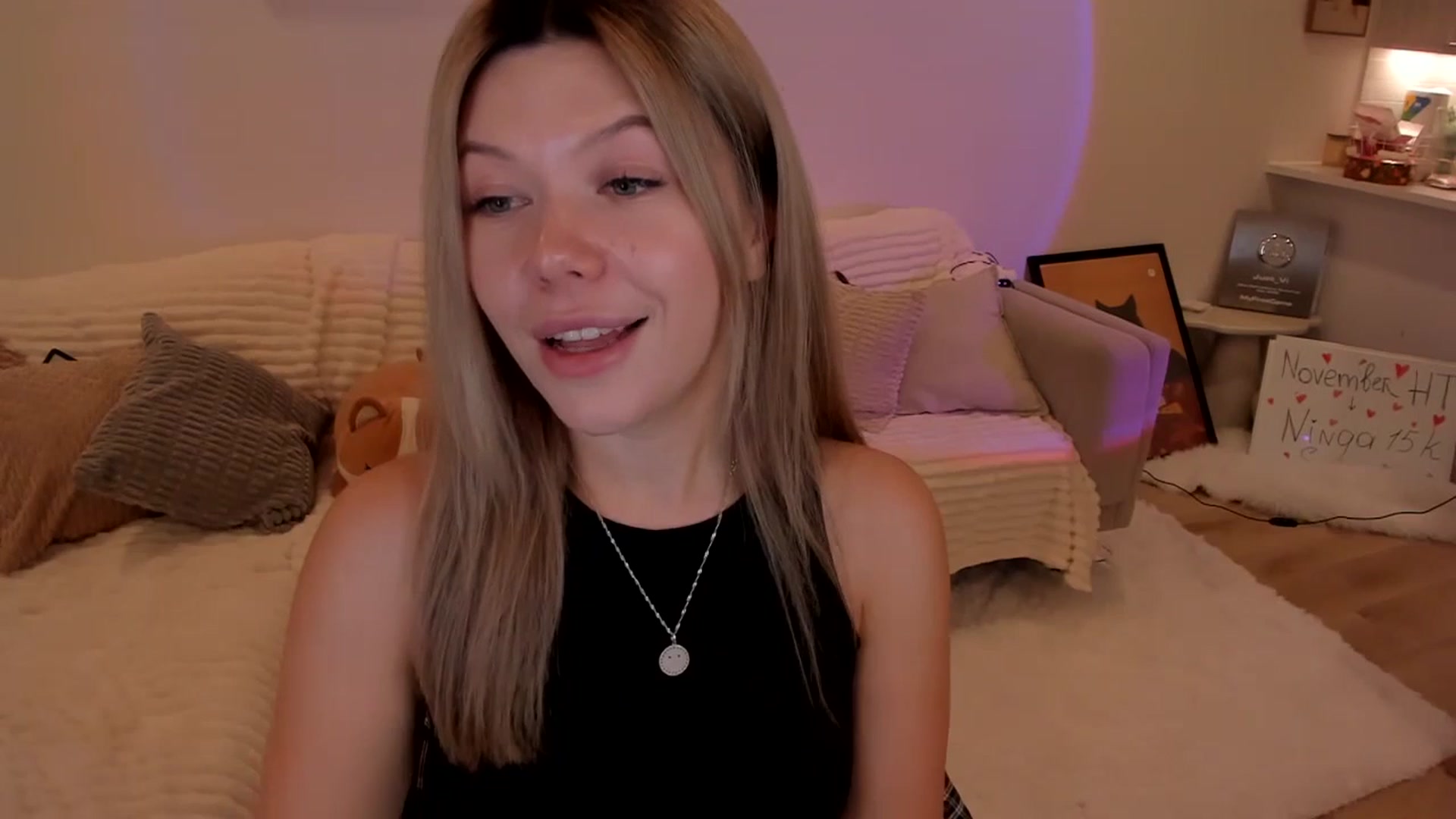 Gallery image thumbnail from Just_Vi's myfreecams stream on, 11/28/2025, 06:13 image 16 of 20