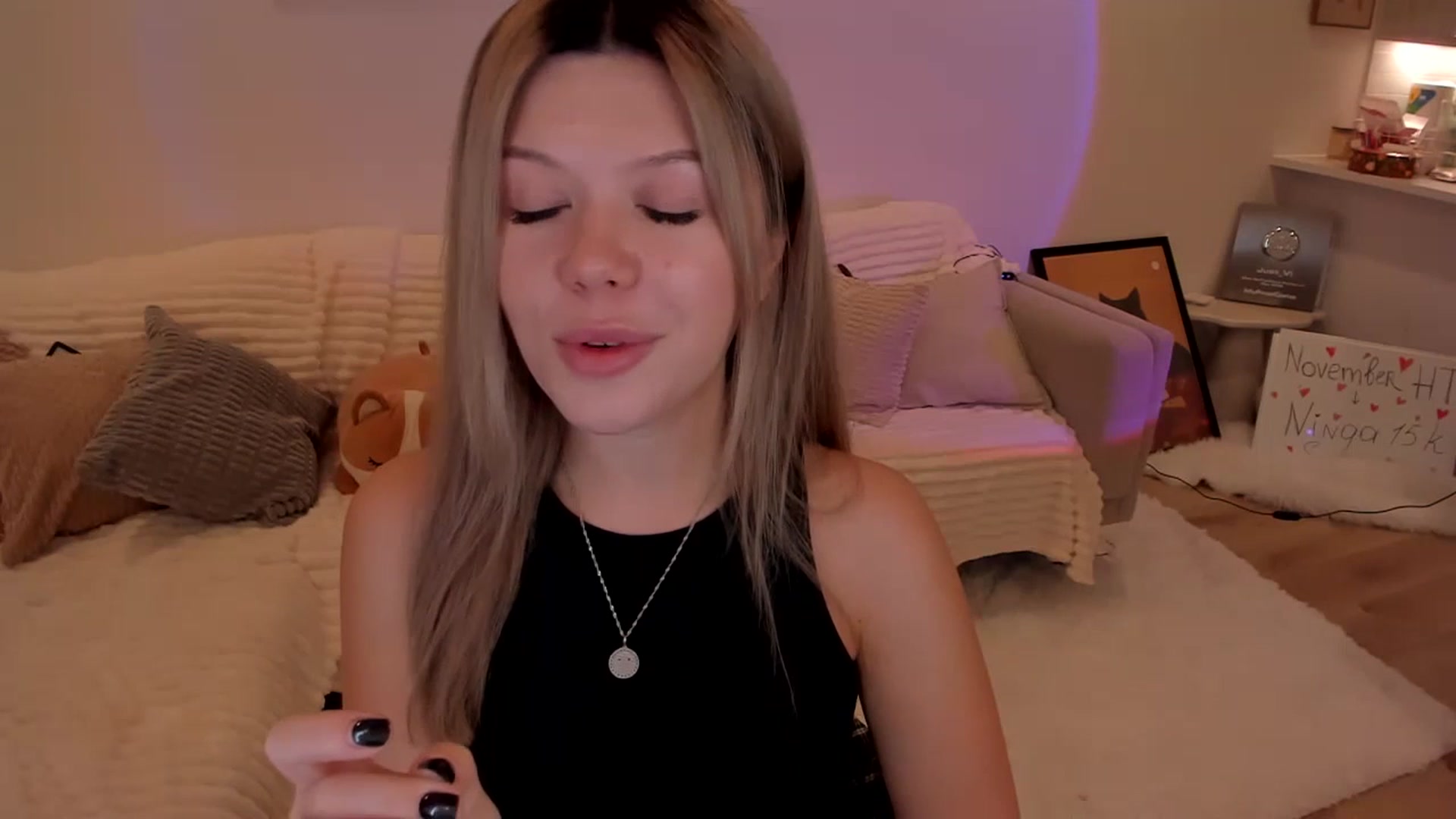 Gallery image thumbnail from Just_Vi's myfreecams stream on, 11/28/2025, 06:13 image 13 of 20