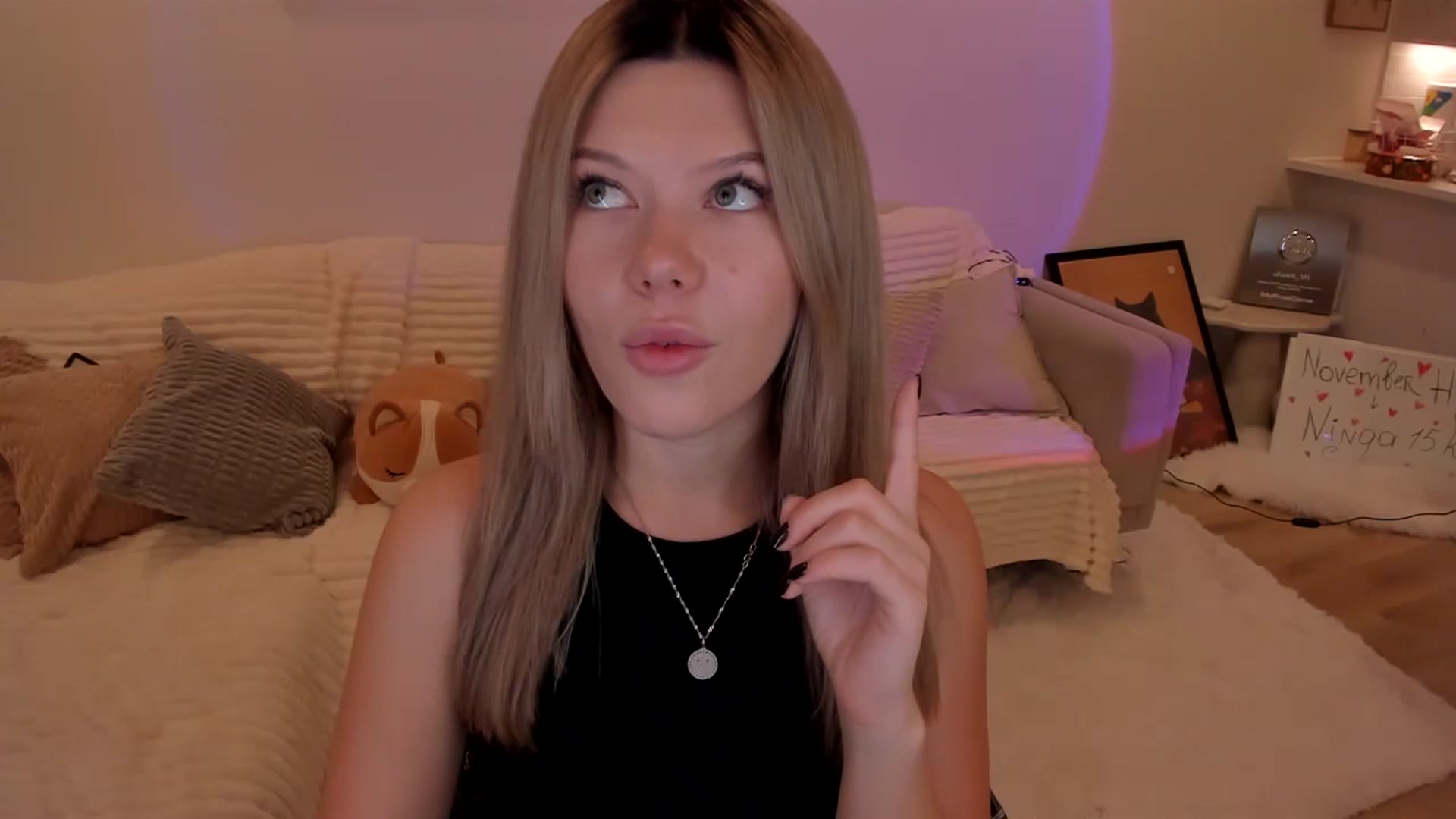 Gallery image thumbnail from Just_Vi's myfreecams stream on, 11/28/2025, 06:13 image 6 of 20