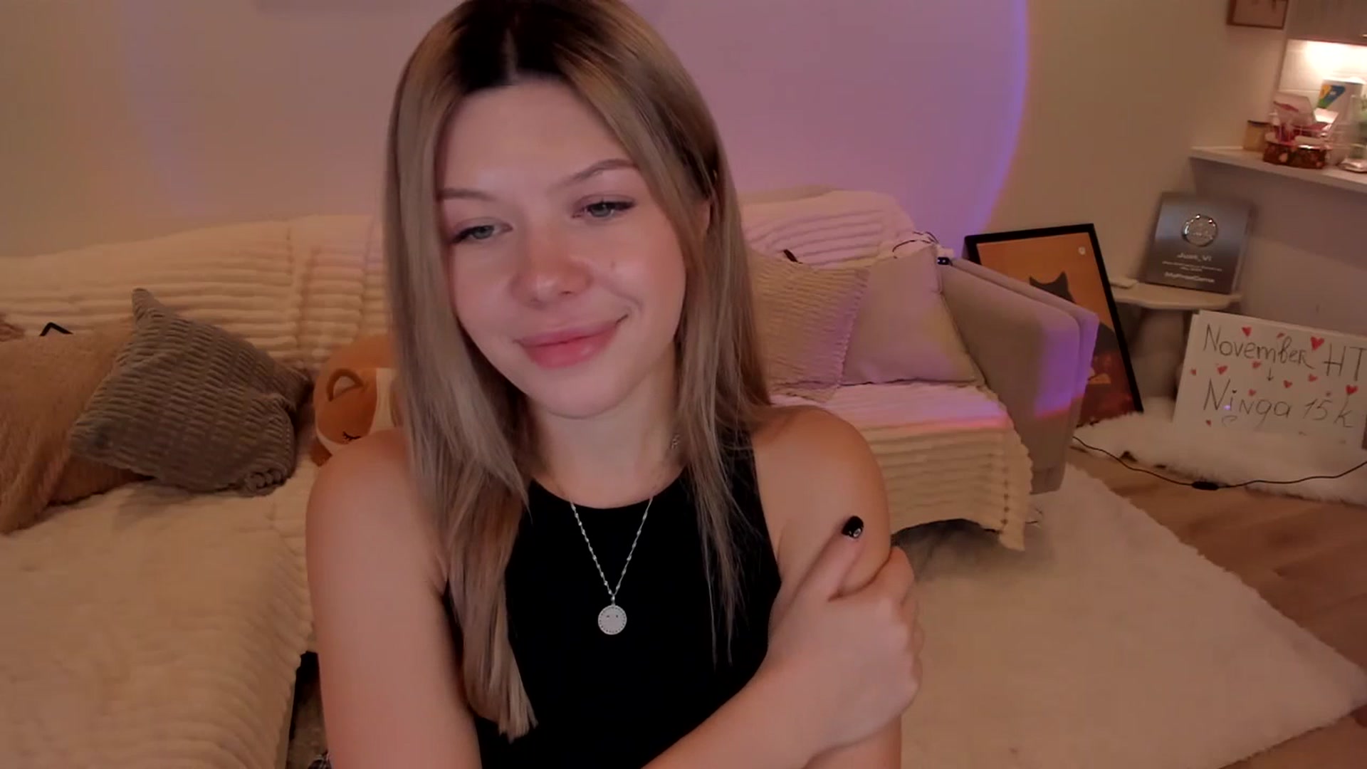 Gallery image thumbnail from Just_Vi's myfreecams stream on, 11/28/2025, 06:13 image 17 of 20