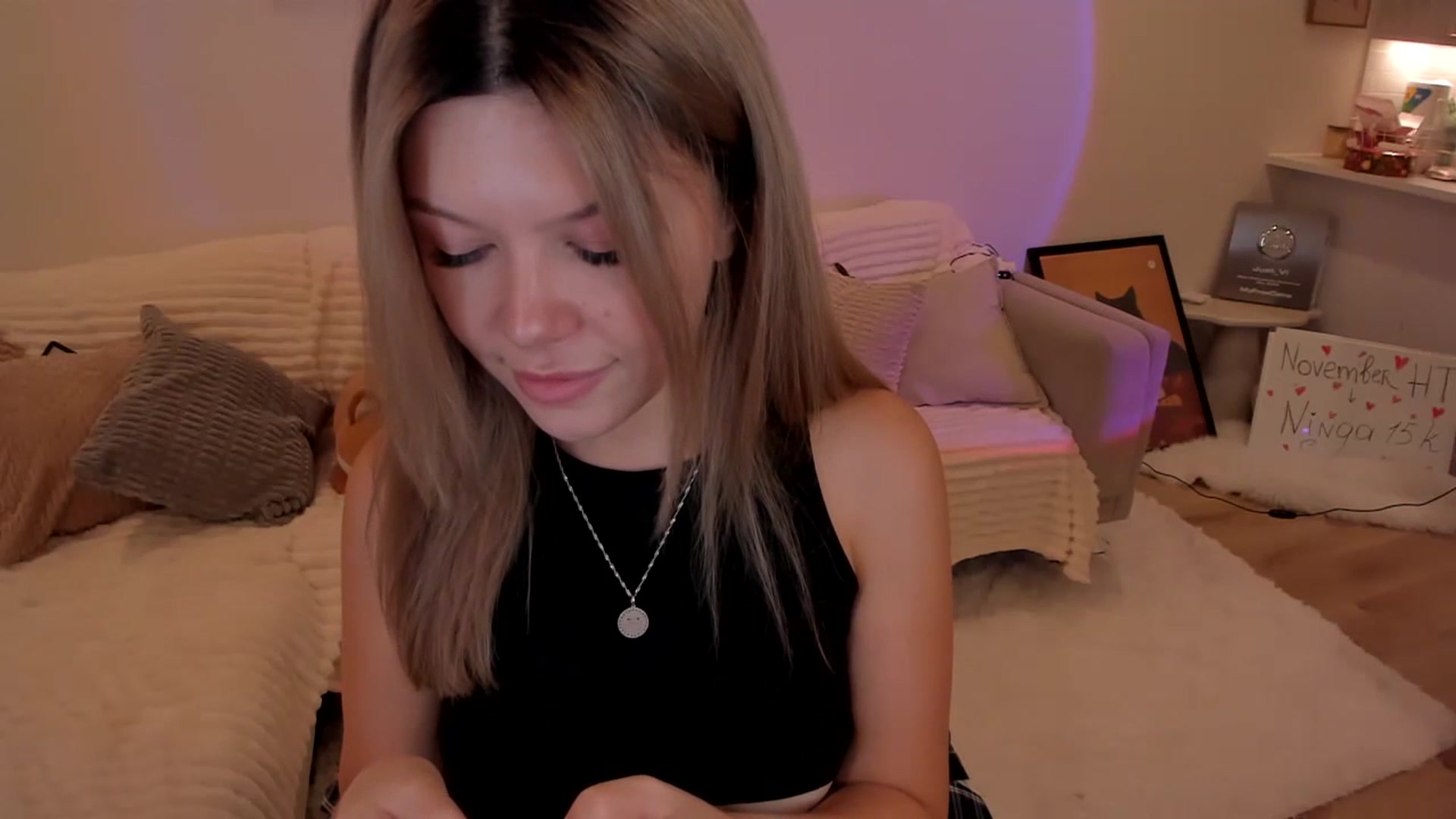 Gallery image thumbnail from Just_Vi's myfreecams stream on, 11/28/2025, 06:13 image 15 of 20