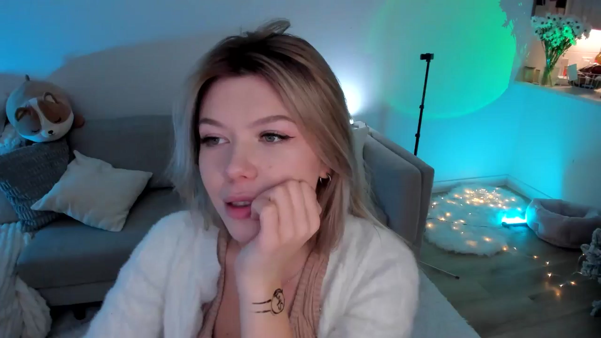 Gallery image thumbnail from Just_Vi's myfreecams stream on, 02/07/2026, 09:11 image 7 of 20