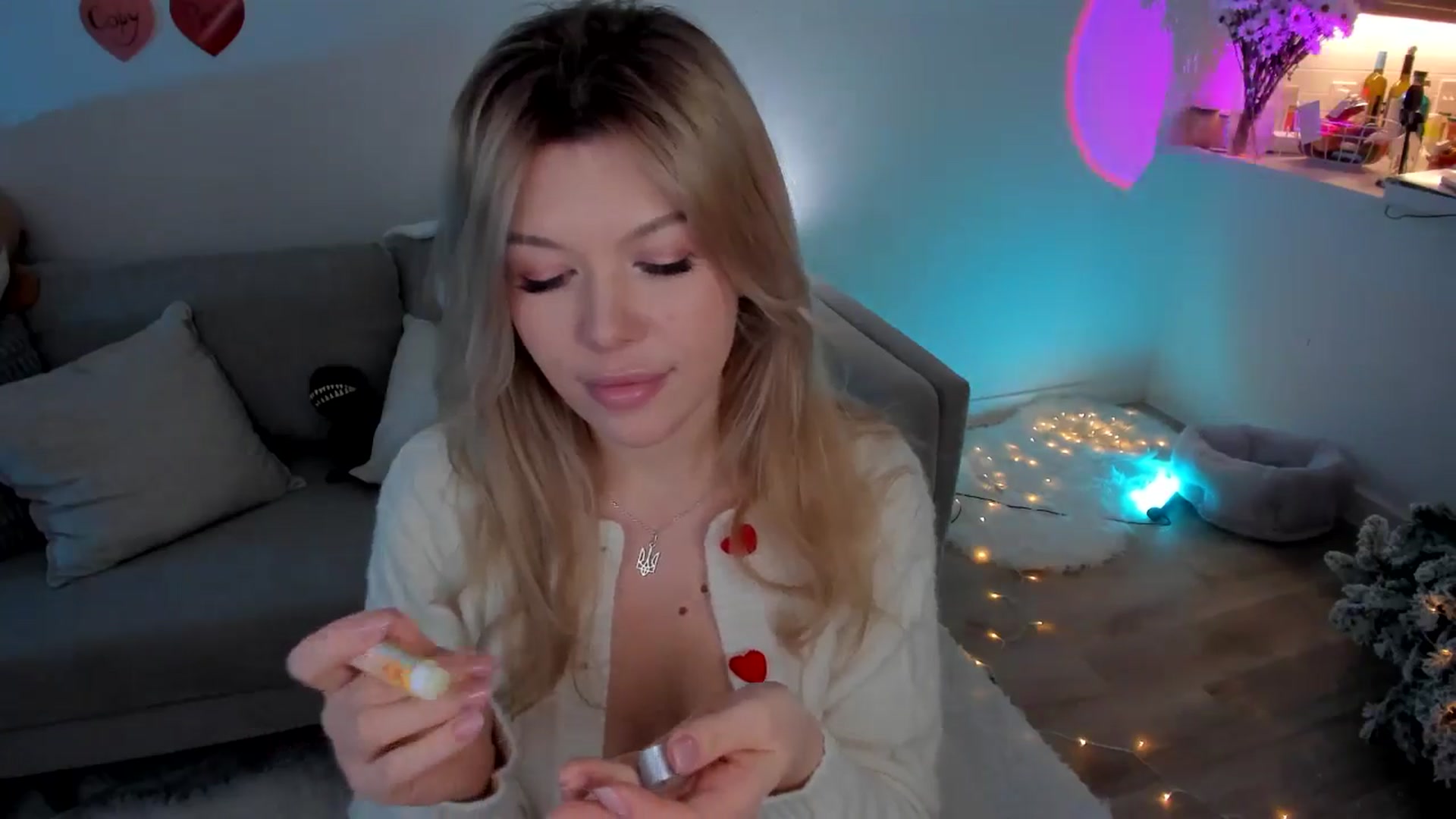 Gallery image thumbnail from Just_Vi's myfreecams stream on, 02/08/2026, 07:35 image 8 of 20