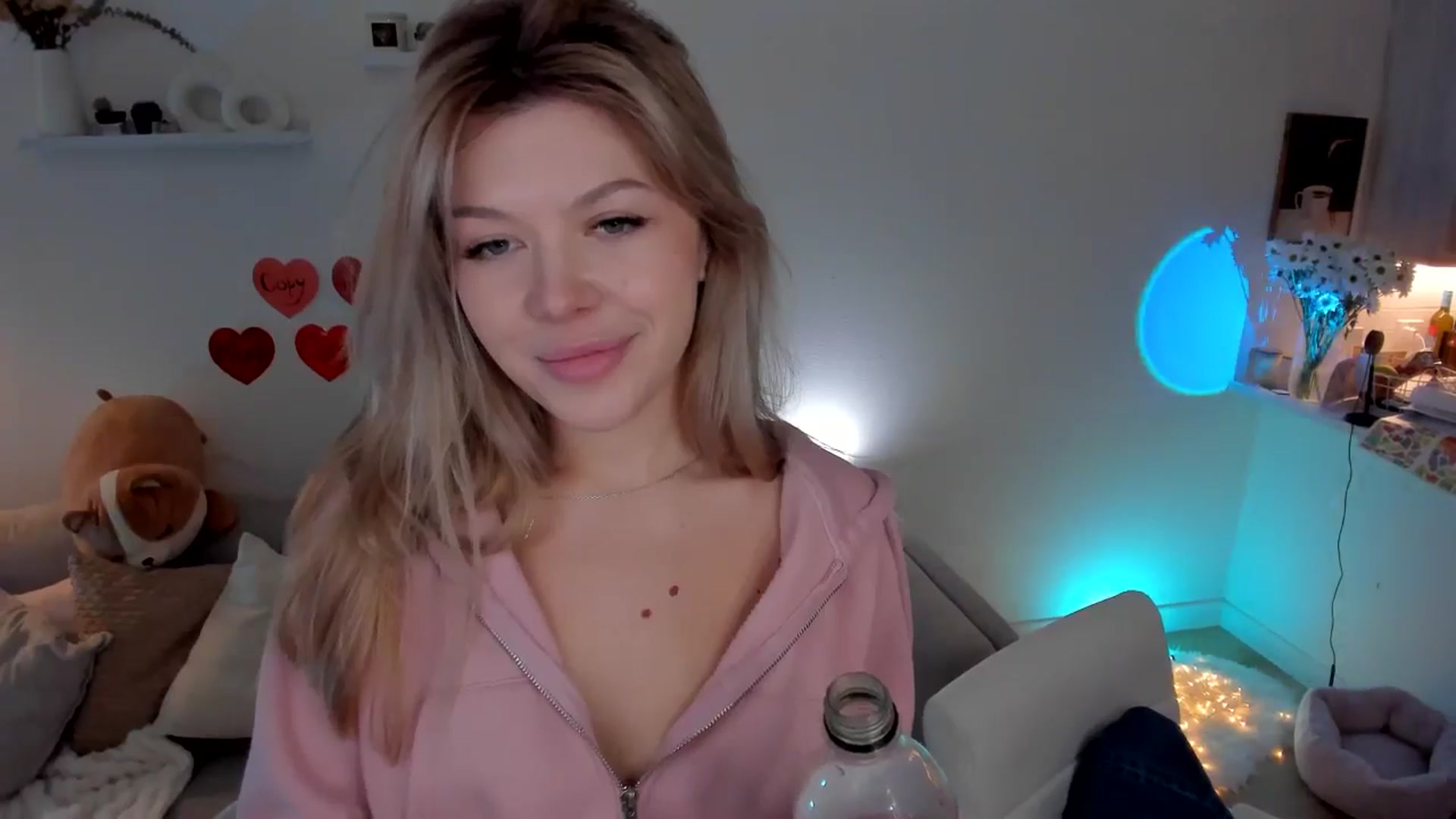Gallery image thumbnail from Just_Vi's myfreecams stream on, 02/12/2026, 06:17 image 15 of 20