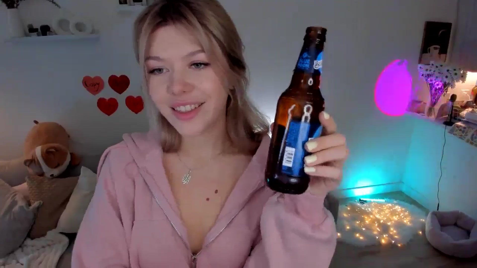 Gallery image thumbnail from Just_Vi's myfreecams stream on, 02/12/2026, 06:17 image 6 of 20