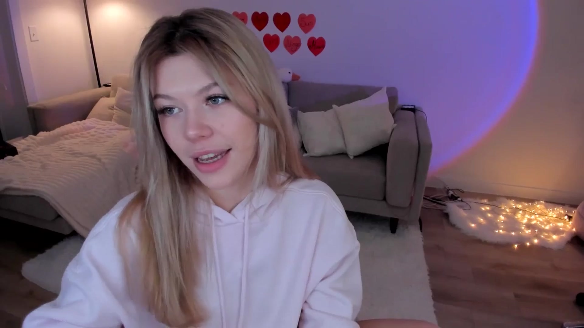 Gallery image thumbnail from Just_Vi's myfreecams stream on, 02/21/2026, 03:40 image 15 of 20