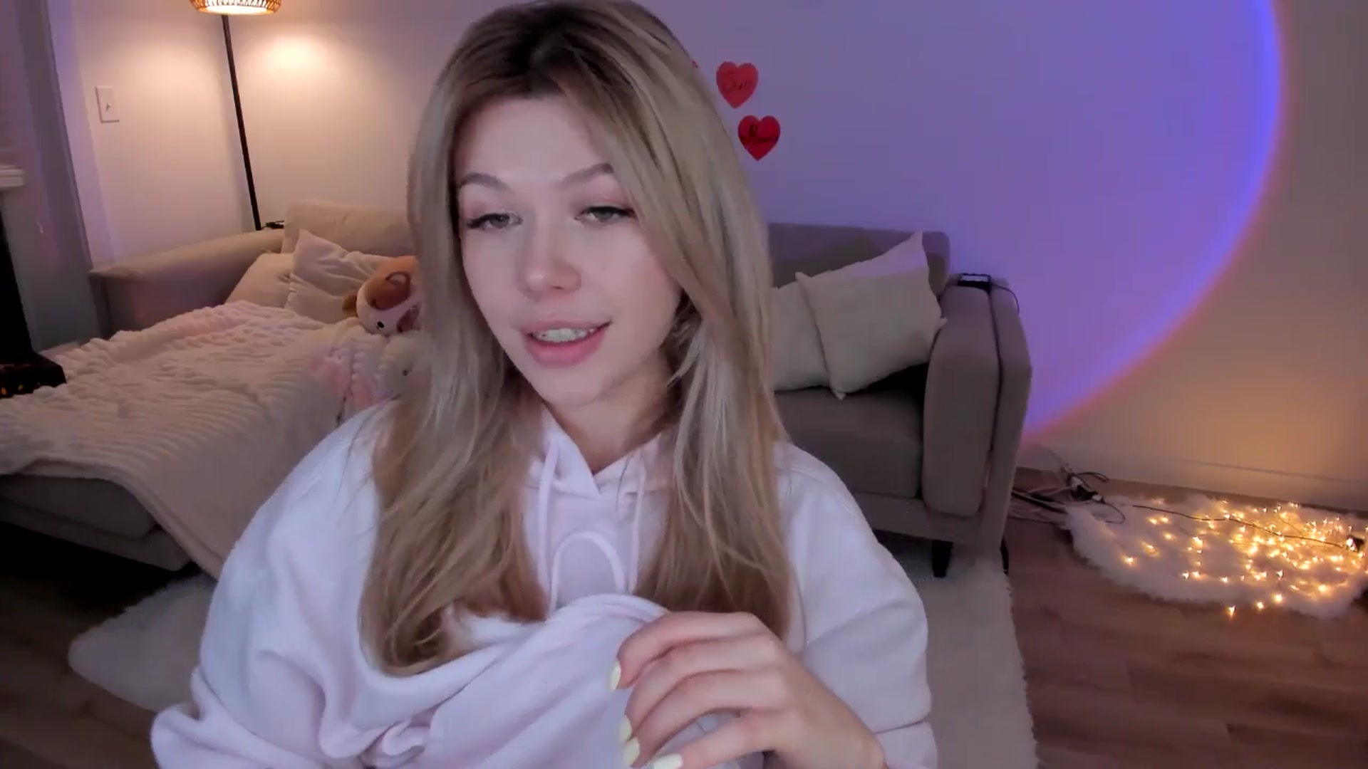 Gallery image thumbnail from Just_Vi's myfreecams stream on, 02/21/2026, 08:34 image 5 of 20