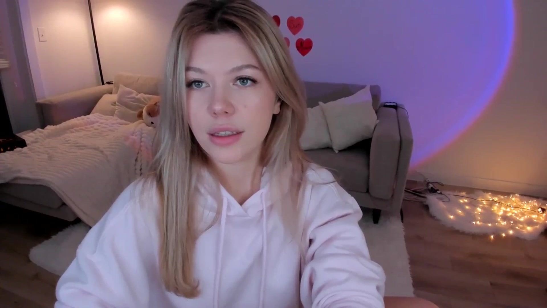 Gallery image thumbnail from Just_Vi's myfreecams stream on, 02/21/2026, 08:34 image 4 of 20