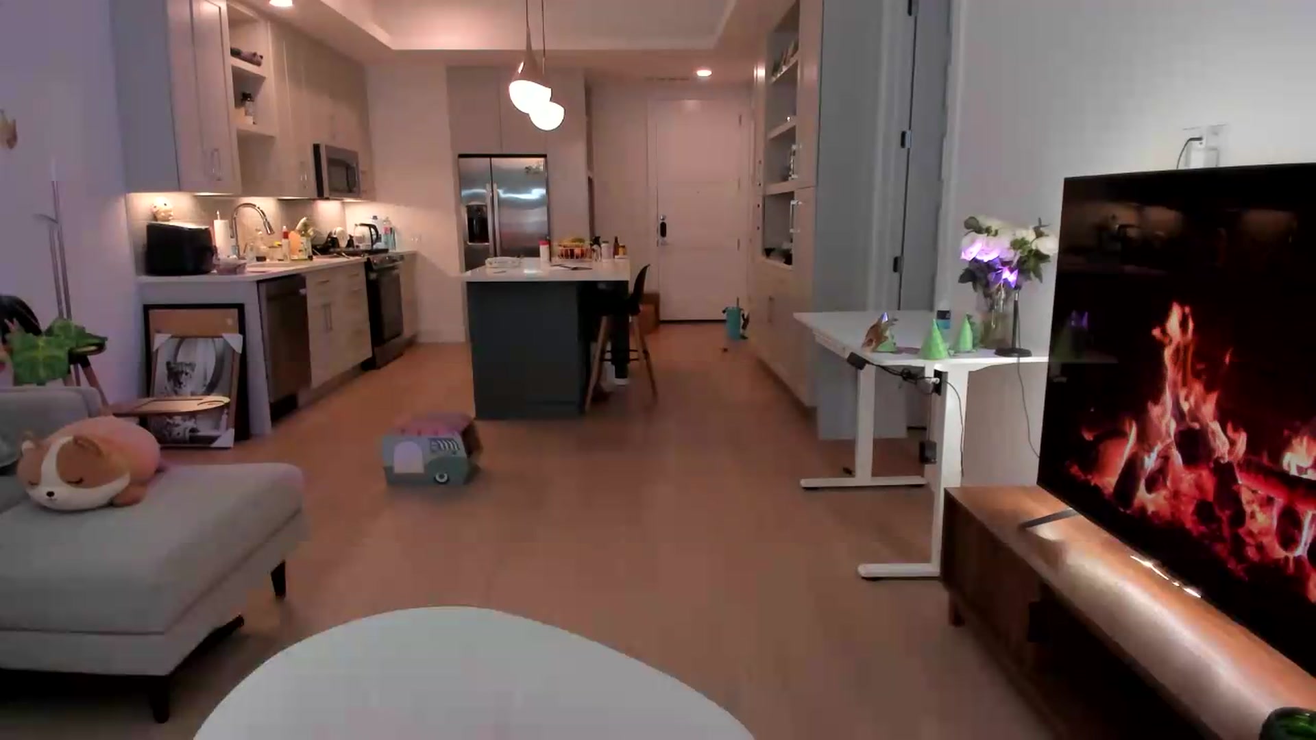 Gallery image thumbnail from Just_Vi's myfreecams stream on, 05/16/2026, 07:45 image 7 of 20