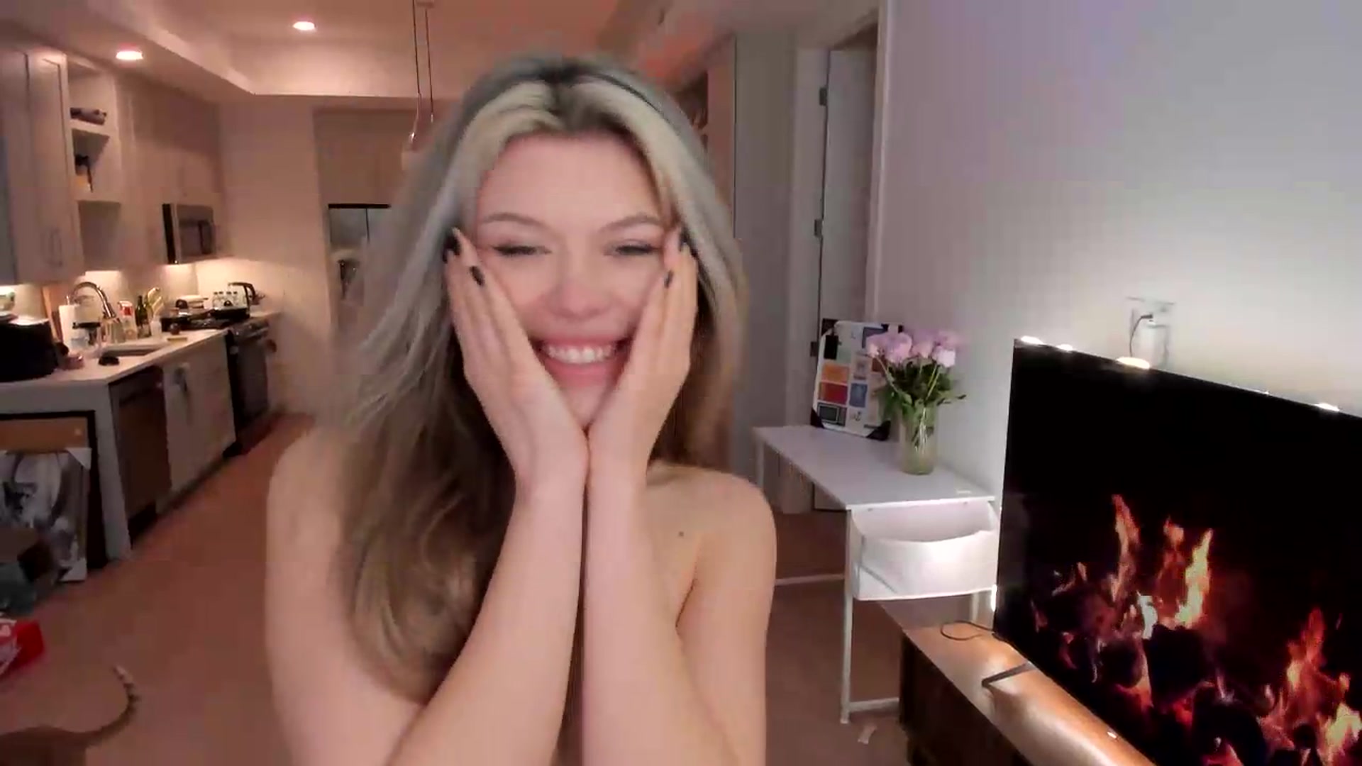 Gallery image thumbnail from Just_Vi's myfreecams stream on, 05/31/2026, 06:45 image 10 of 20