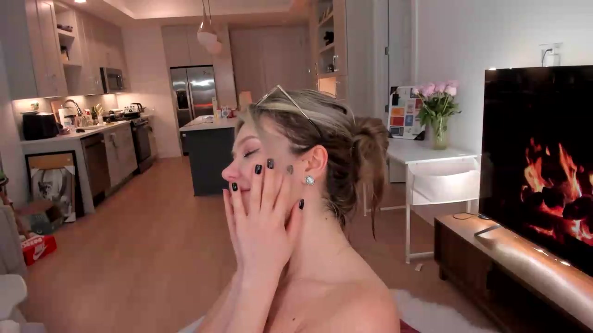 Gallery image thumbnail from Just_Vi's myfreecams stream on, 05/31/2026, 10:56 image 19 of 20