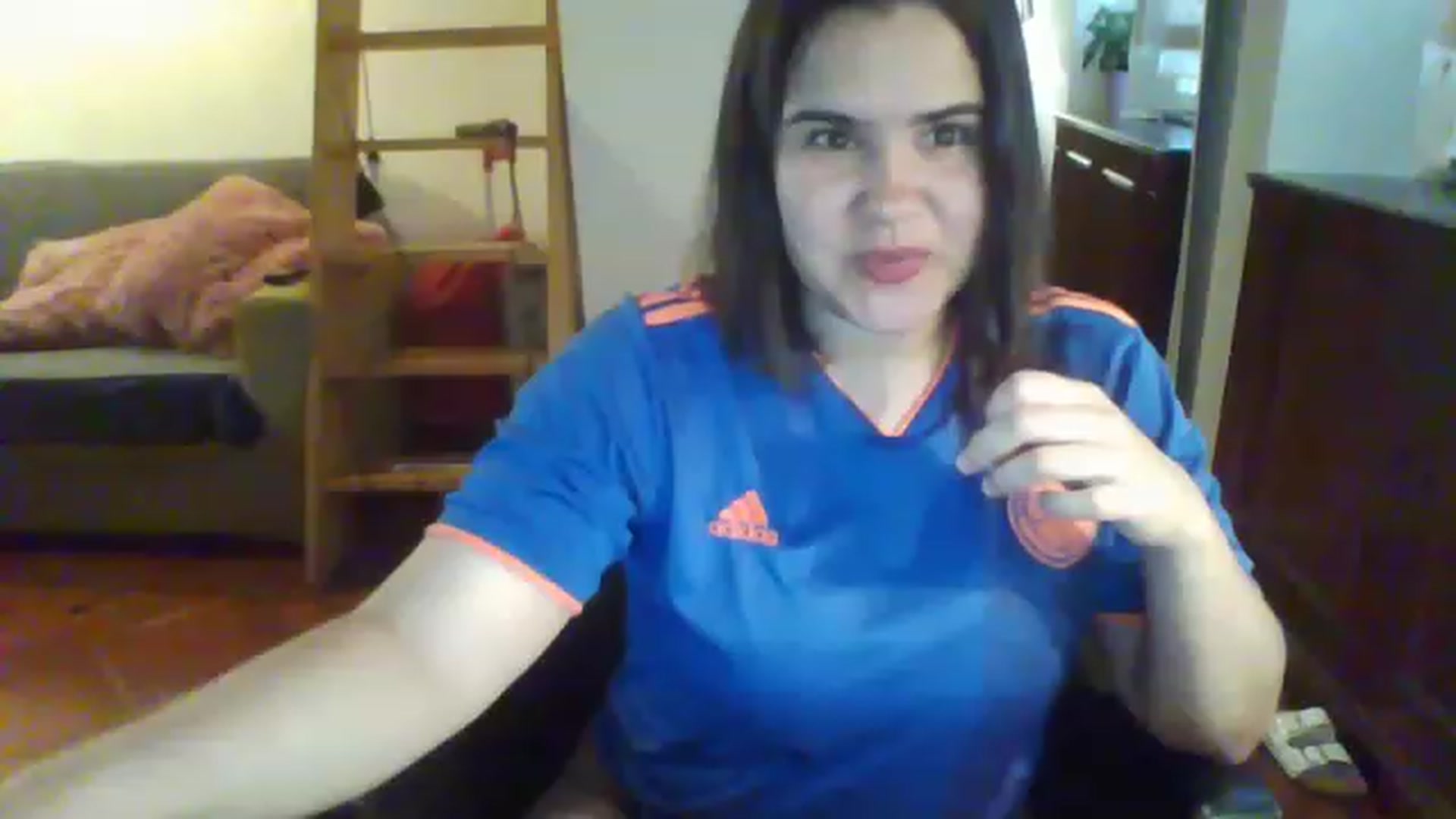 Gallery image thumbnail from Justaustralia's myfreecams stream on, 06/03/2023, 13:11 image 4 of 20