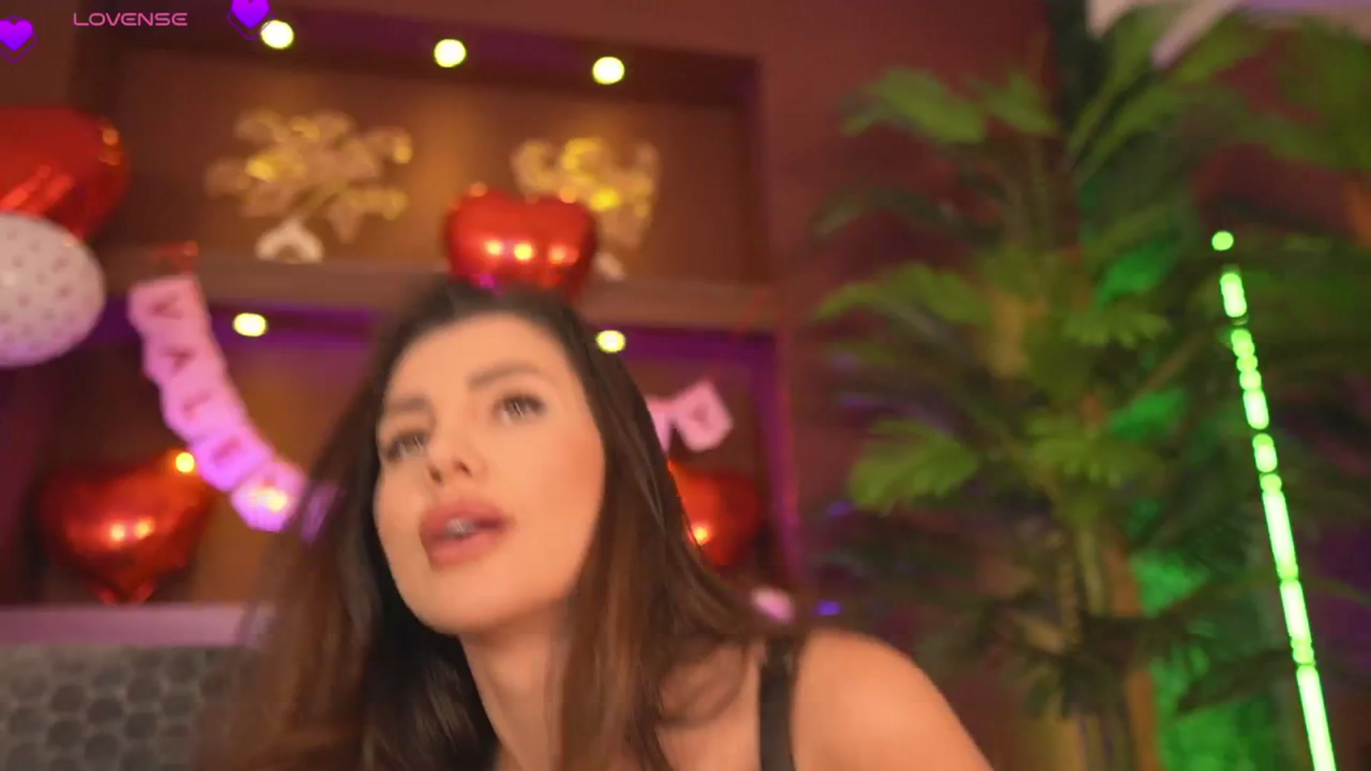 Gallery image thumbnail from JustinneJade's myfreecams stream on, 02/12/2026, 12:51 image 16 of 20