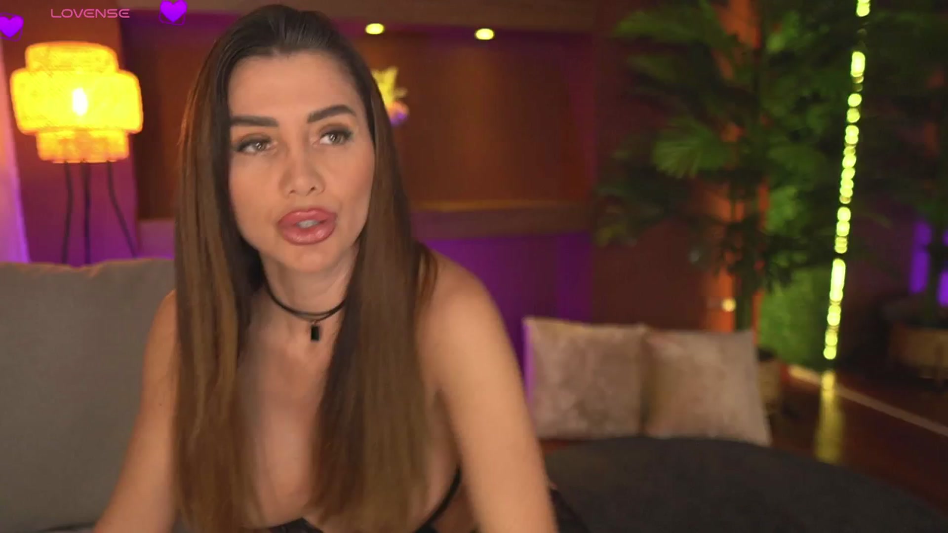 Gallery image thumbnail from JustinneJade's myfreecams stream on, 03/18/2026, 13:11 image 1 of 20