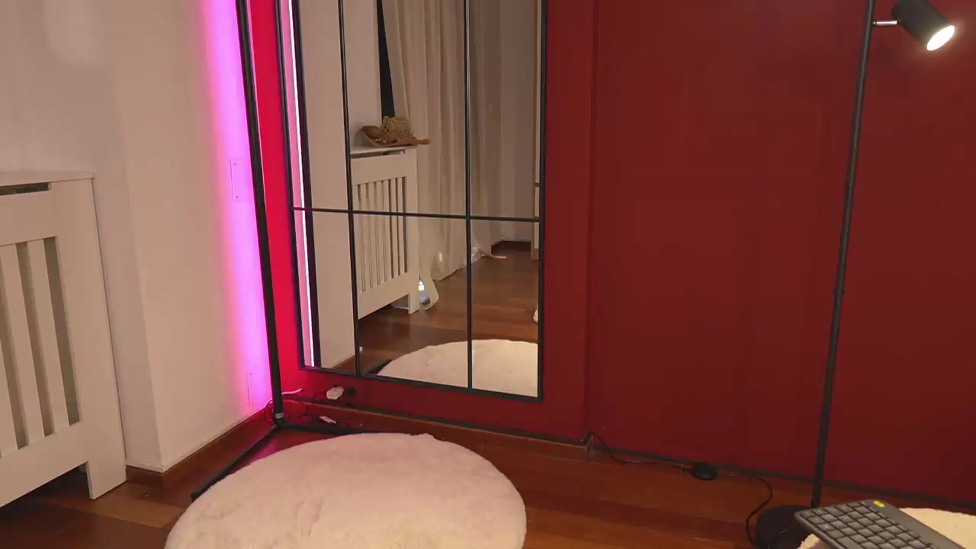 Gallery image thumbnail from JustinneJade's myfreecams stream on, 07/30/2026, 08:03 image 13 of 20