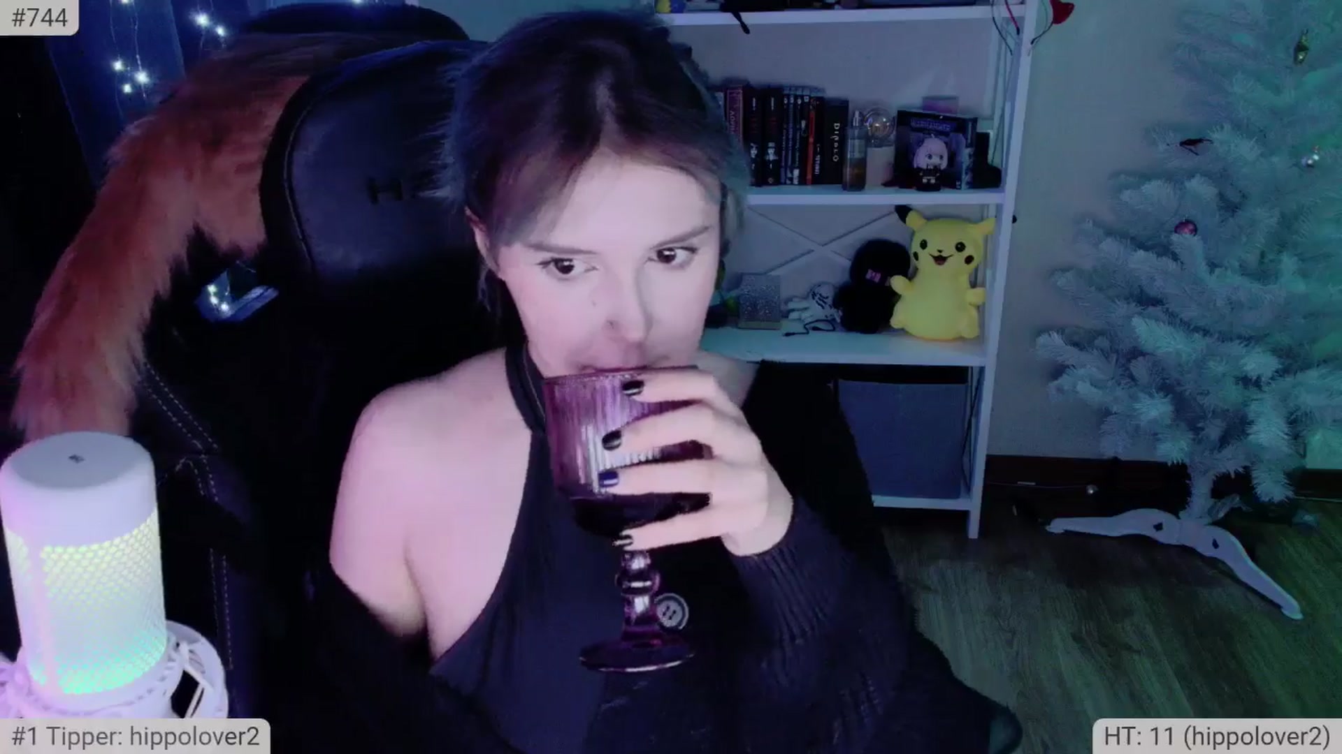 Gallery image thumbnail from Justpixel's myfreecams stream on, 12/25/2024, 21:47 image 19 of 20