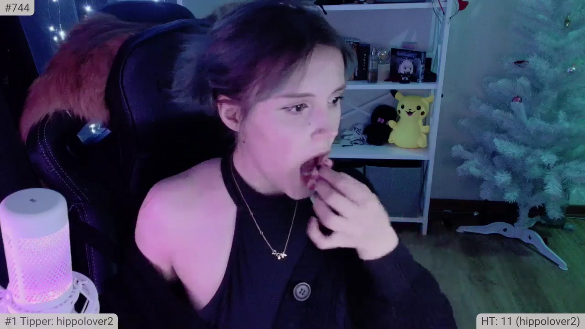 Gallery image thumbnail from Justpixel's myfreecams stream on, 12/25/2024, 21:47 image 15 of 20