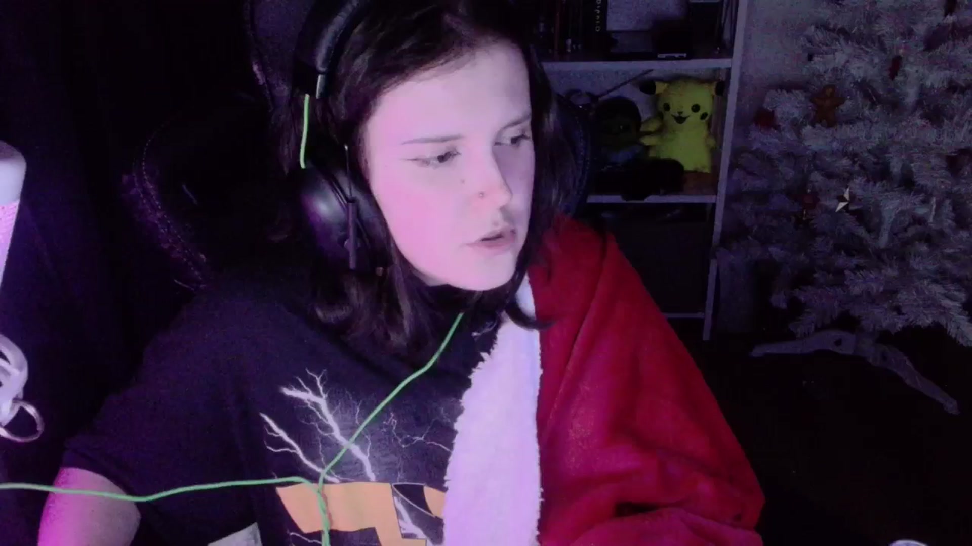 Gallery image thumbnail from Justpixel's myfreecams stream on, 12/18/2025, 01:55 image 1 of 20