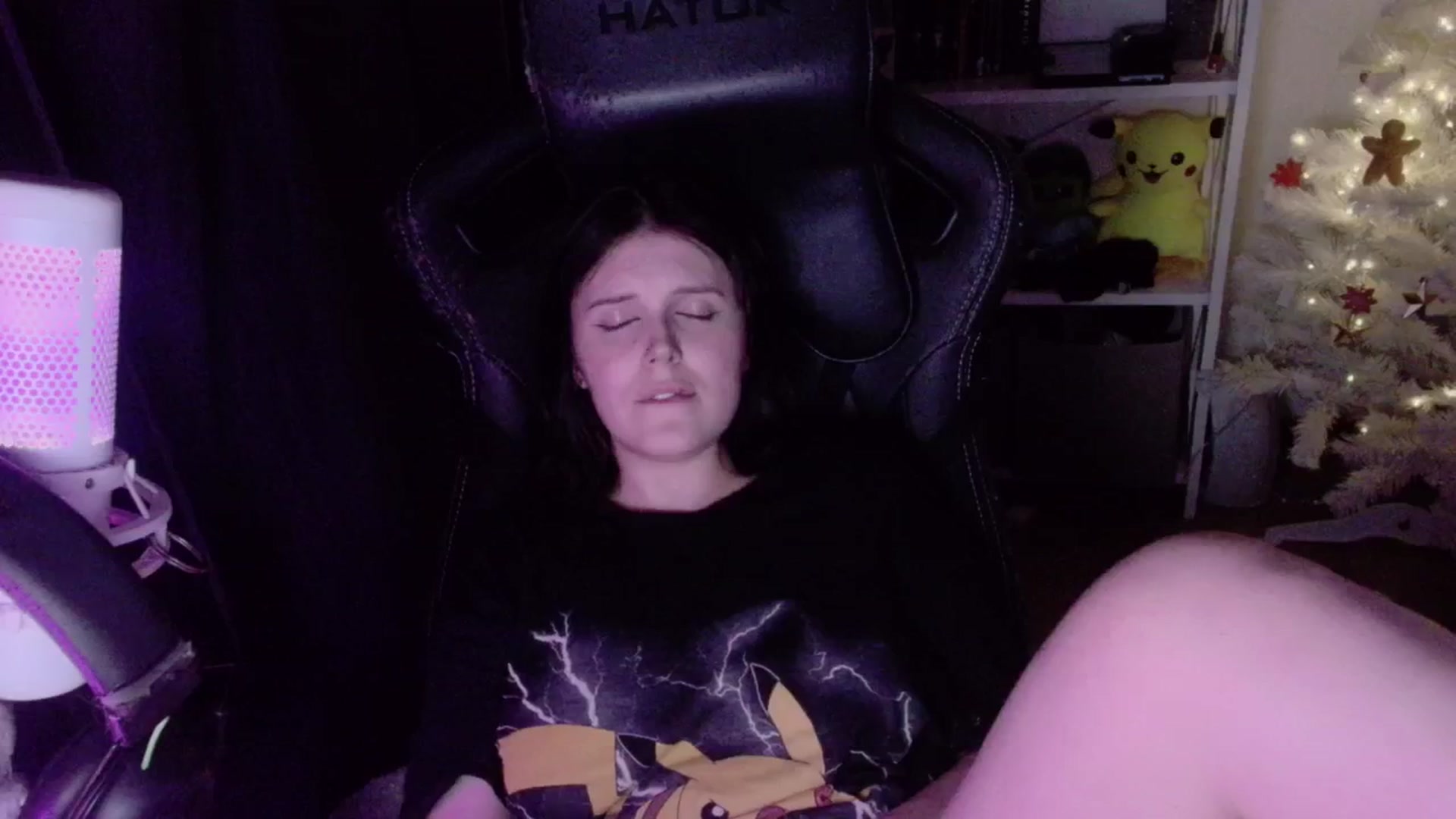 Gallery image thumbnail from Justpixel's myfreecams stream on, 12/18/2025, 01:55 image 18 of 20