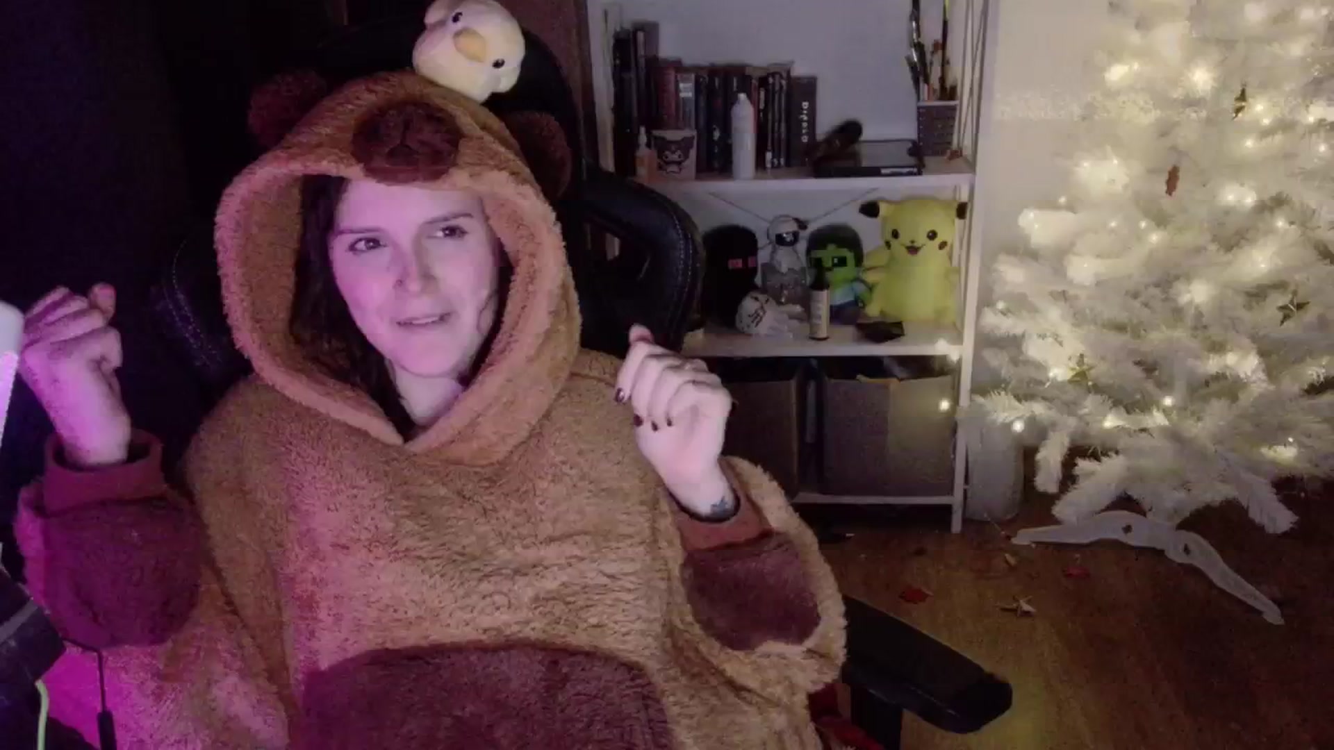 Gallery image thumbnail from Justpixel's myfreecams stream on, 12/21/2025, 02:36 image 12 of 20