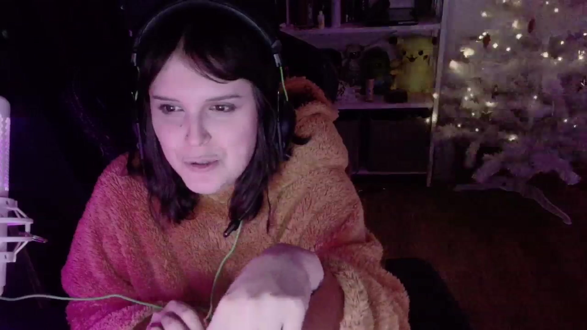 Gallery image thumbnail from Justpixel's myfreecams stream on, 12/22/2025, 01:28 image 10 of 20