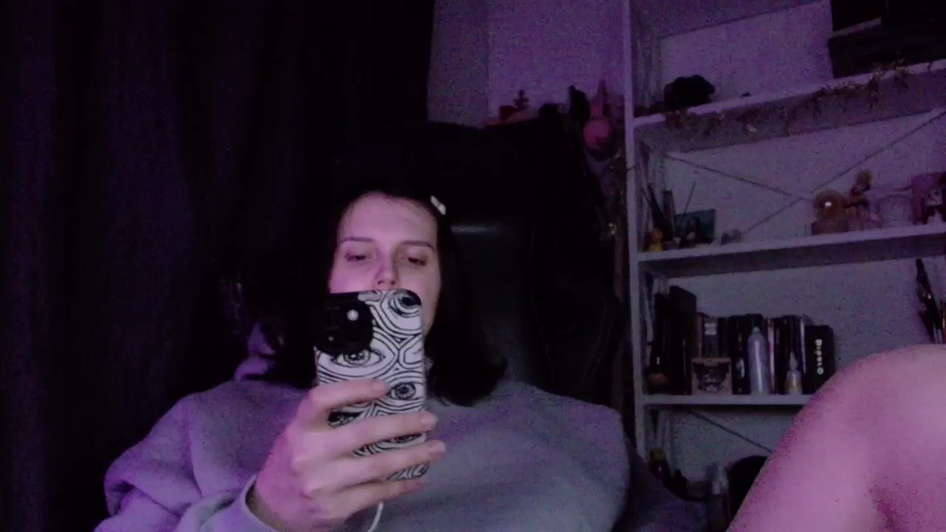 Gallery image thumbnail from Justpixel's myfreecams stream on, 12/24/2025, 16:49 image 12 of 20