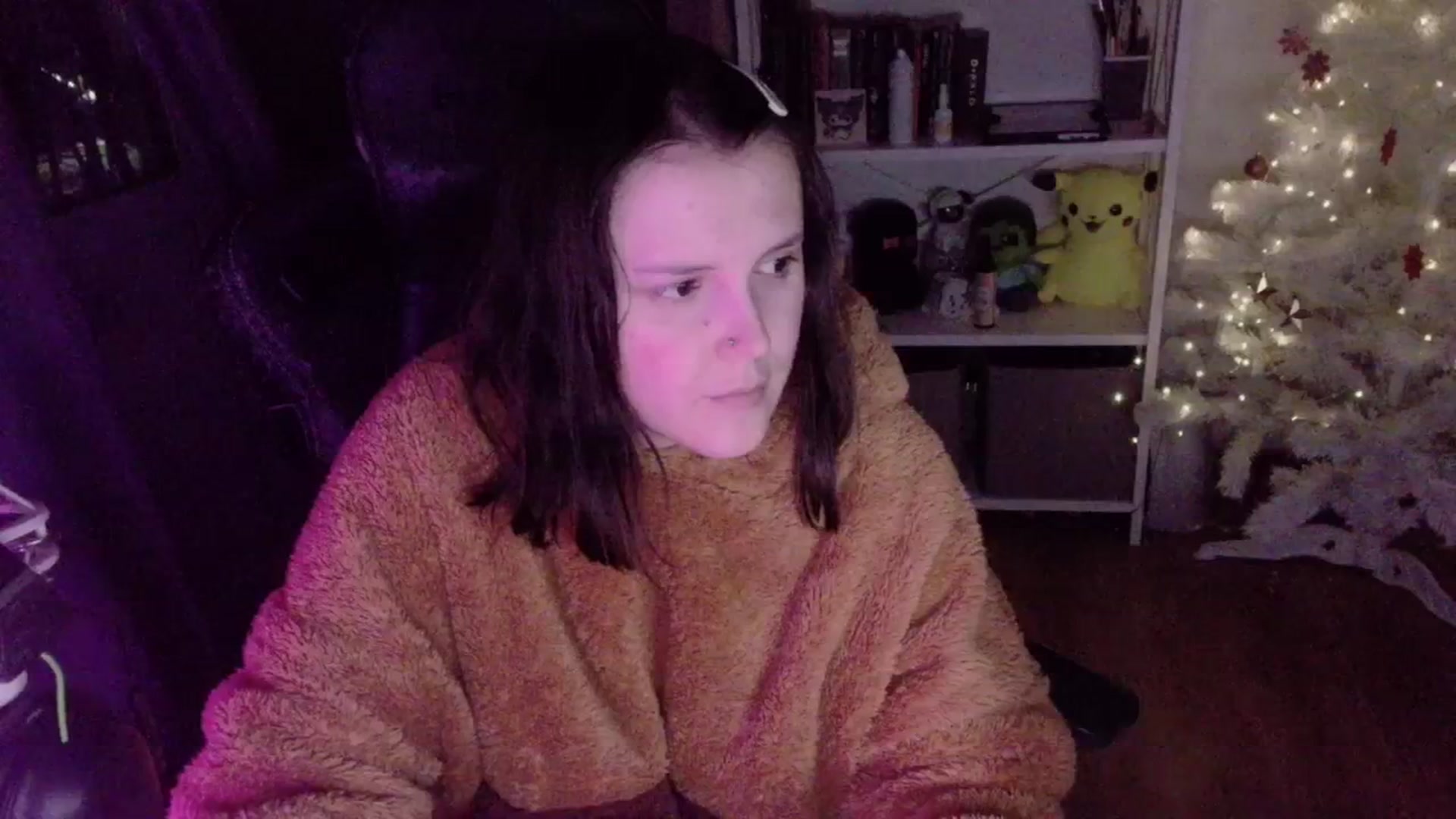 Gallery image thumbnail from Justpixel's myfreecams stream on, 12/25/2025, 02:59 image 4 of 20