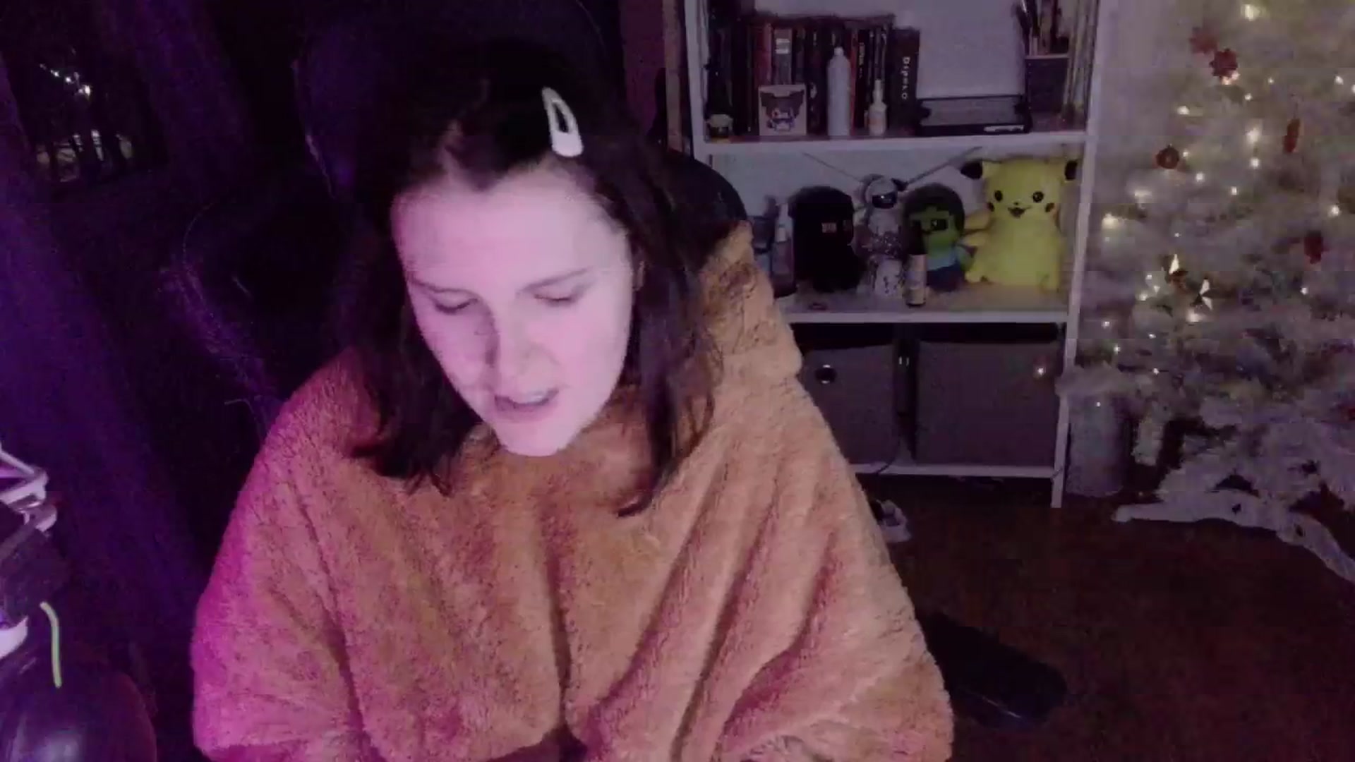 Gallery image thumbnail from Justpixel's myfreecams stream on, 12/25/2025, 02:59 image 2 of 20