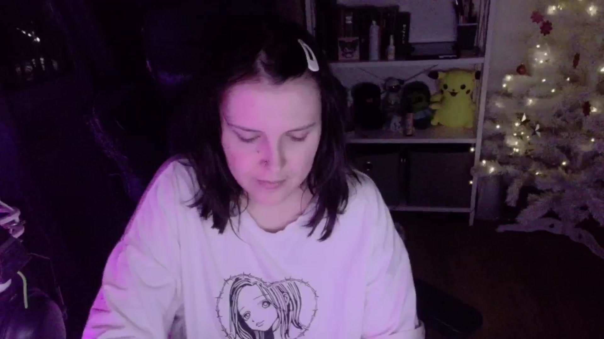 Gallery image thumbnail from Justpixel's myfreecams stream on, 12/25/2025, 02:59 image 5 of 20
