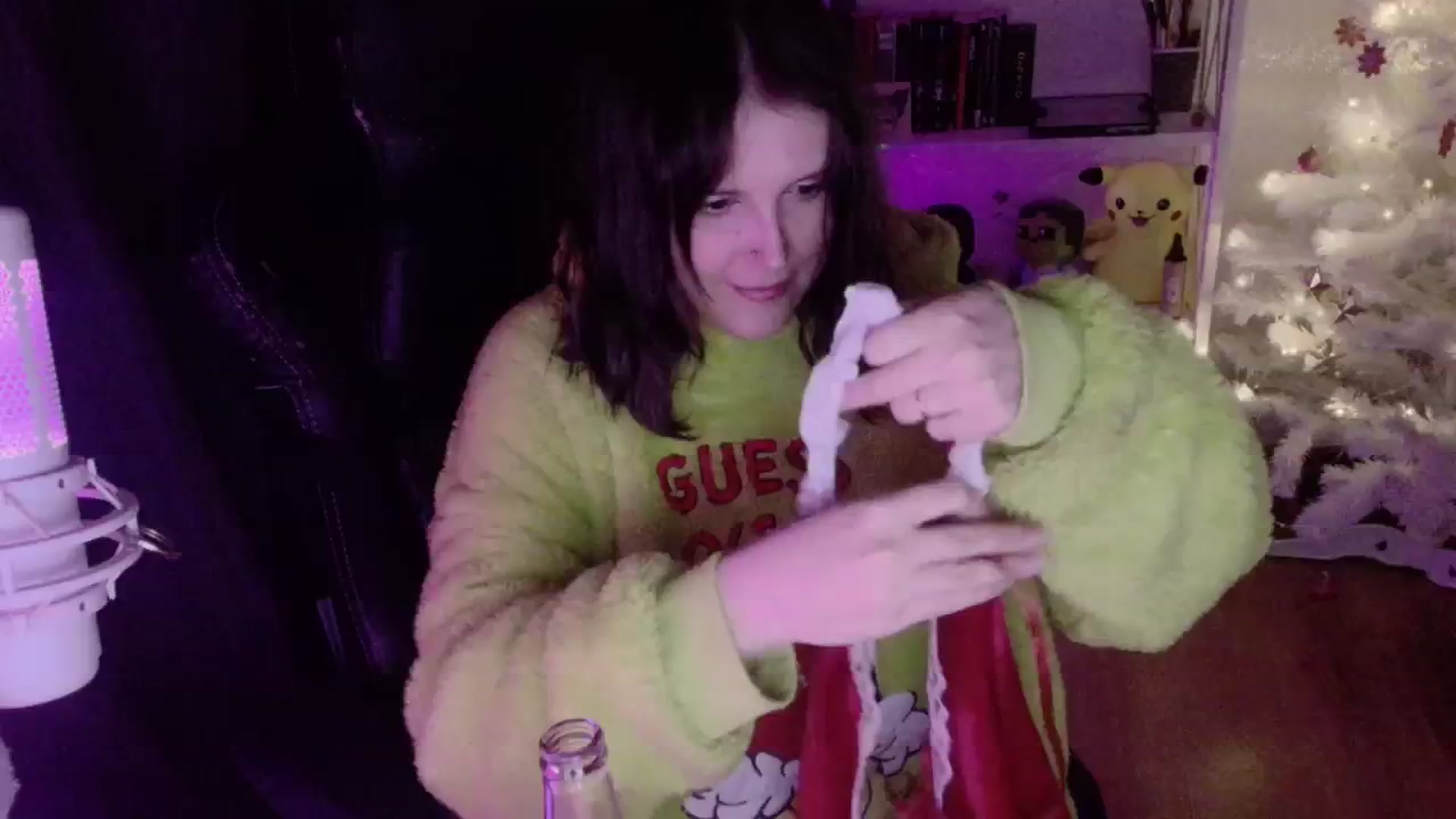 Gallery image thumbnail from Justpixel's myfreecams stream on, 12/25/2025, 16:53 image 9 of 20