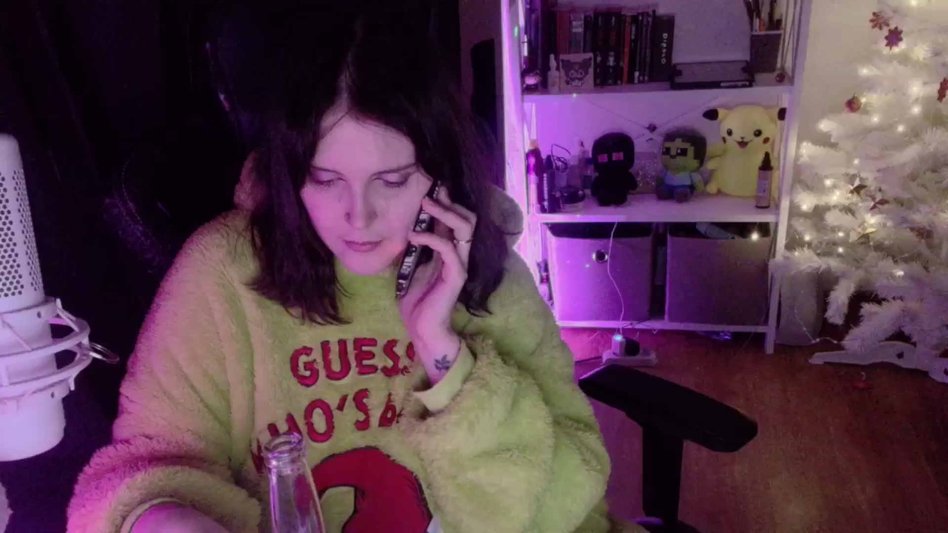 Gallery image thumbnail from Justpixel's myfreecams stream on, 12/25/2025, 16:53 image 14 of 20