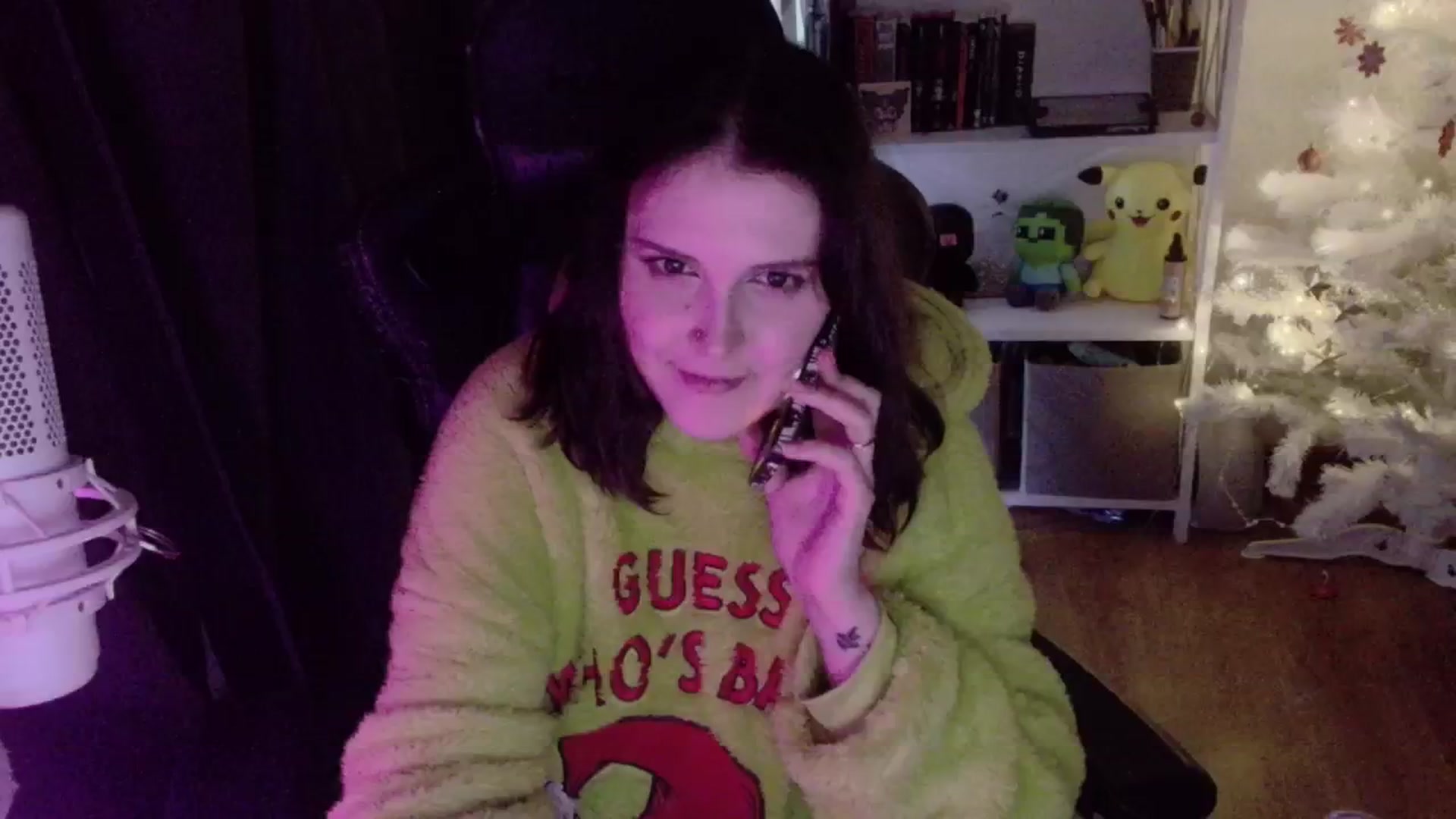 Gallery image thumbnail from Justpixel's myfreecams stream on, 12/25/2025, 16:53 image 16 of 20