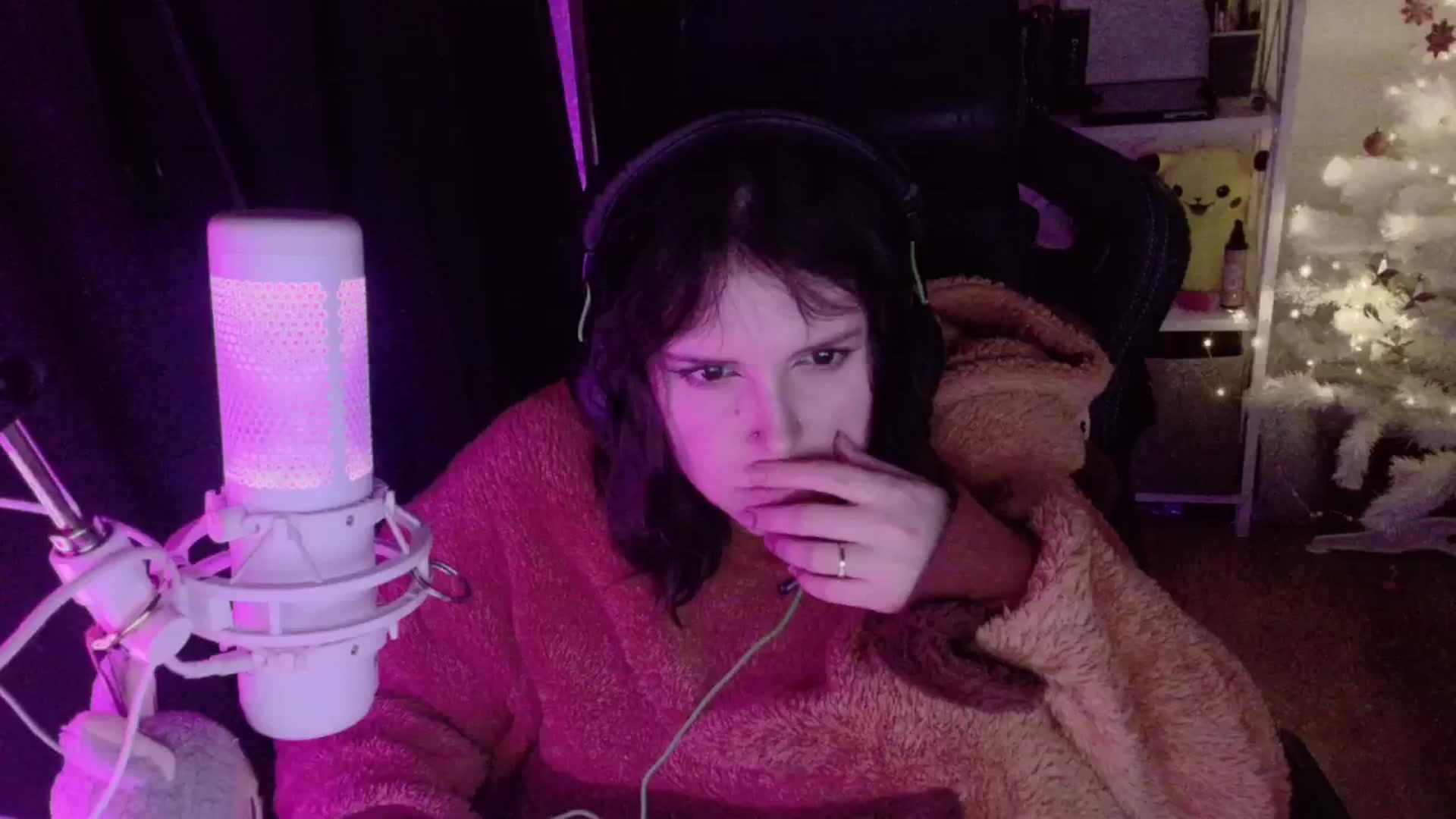 Gallery image thumbnail from Justpixel's myfreecams stream on, 12/25/2025, 18:23 image 20 of 20