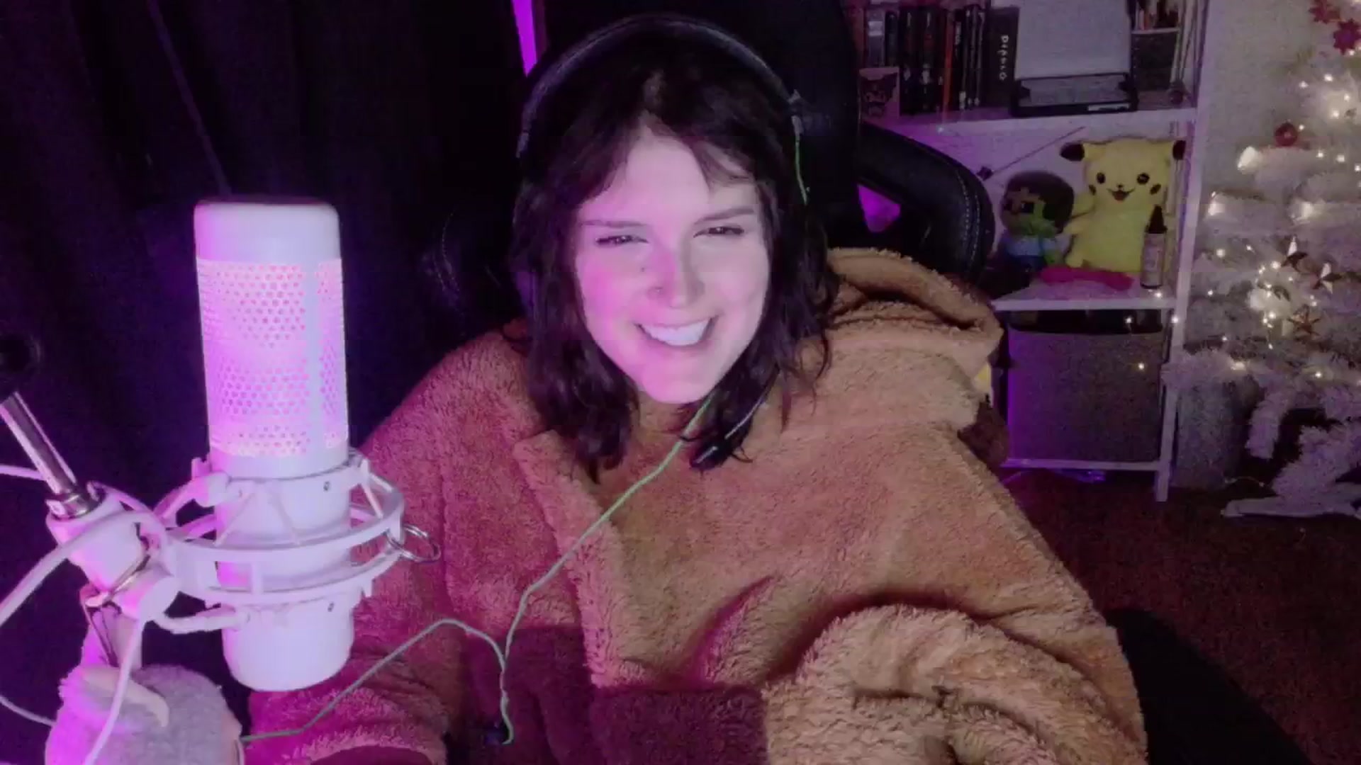 Gallery image thumbnail from Justpixel's myfreecams stream on, 12/25/2025, 18:23 image 16 of 20