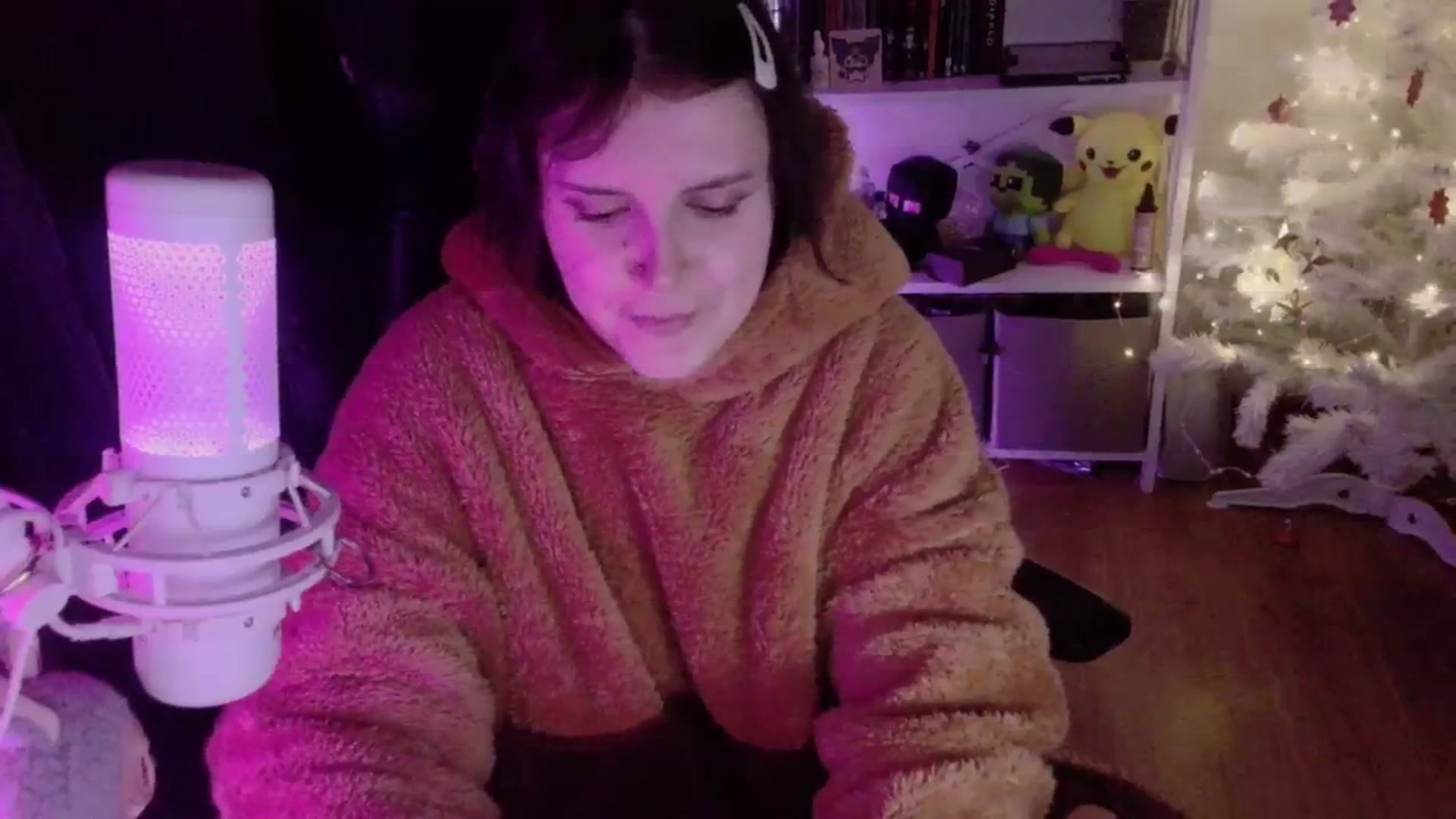 Gallery image thumbnail from Justpixel's myfreecams stream on, 12/26/2025, 01:30 image 19 of 20