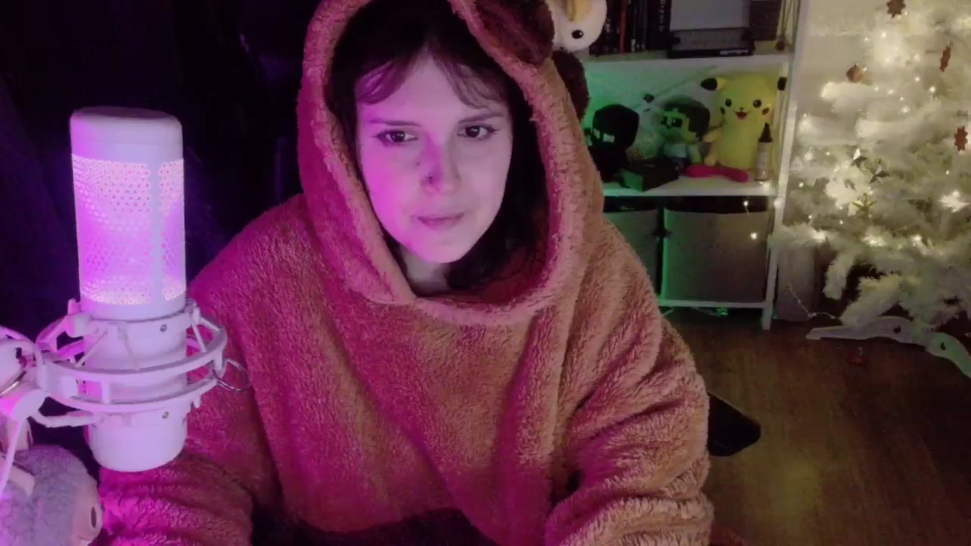 Gallery image thumbnail from Justpixel's myfreecams stream on, 12/26/2025, 01:30 image 18 of 20