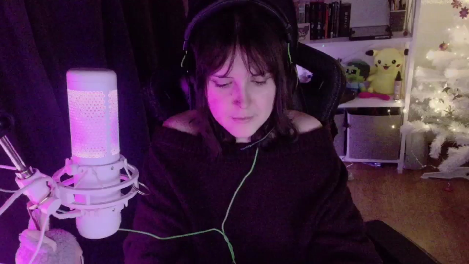 Gallery image thumbnail from Justpixel's myfreecams stream on, 12/26/2025, 01:30 image 2 of 20
