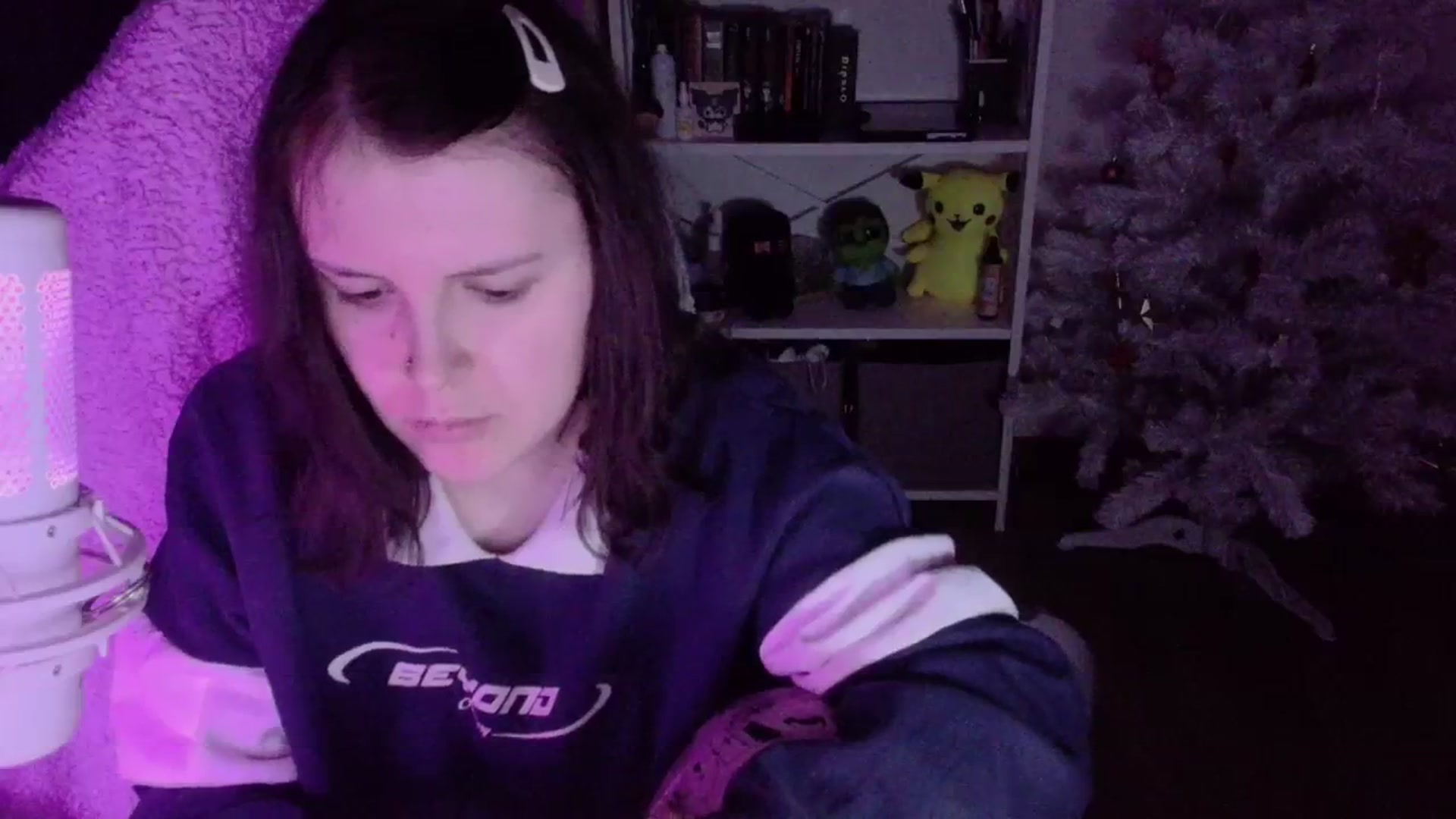 Gallery image thumbnail from Justpixel's myfreecams stream on, 12/26/2025, 23:21 image 8 of 20