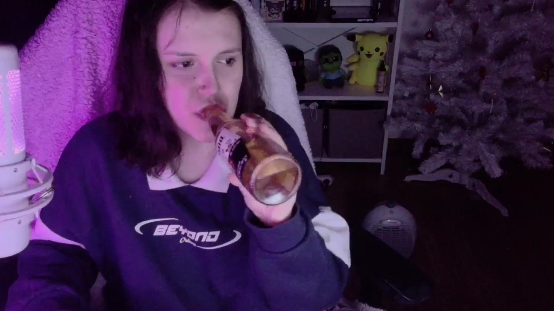 Gallery image thumbnail from Justpixel's myfreecams stream on, 12/26/2025, 23:21 image 20 of 20