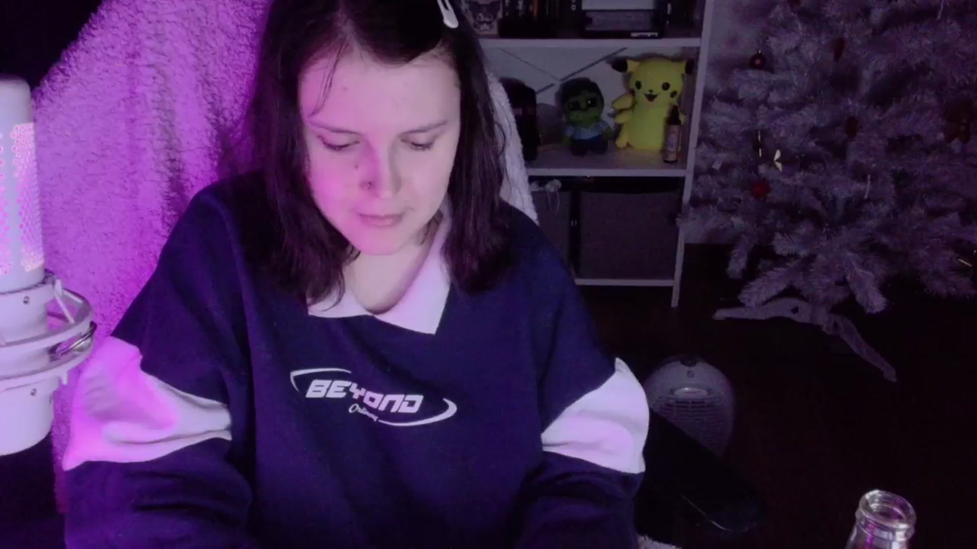 Gallery image thumbnail from Justpixel's myfreecams stream on, 12/26/2025, 23:21 image 19 of 20