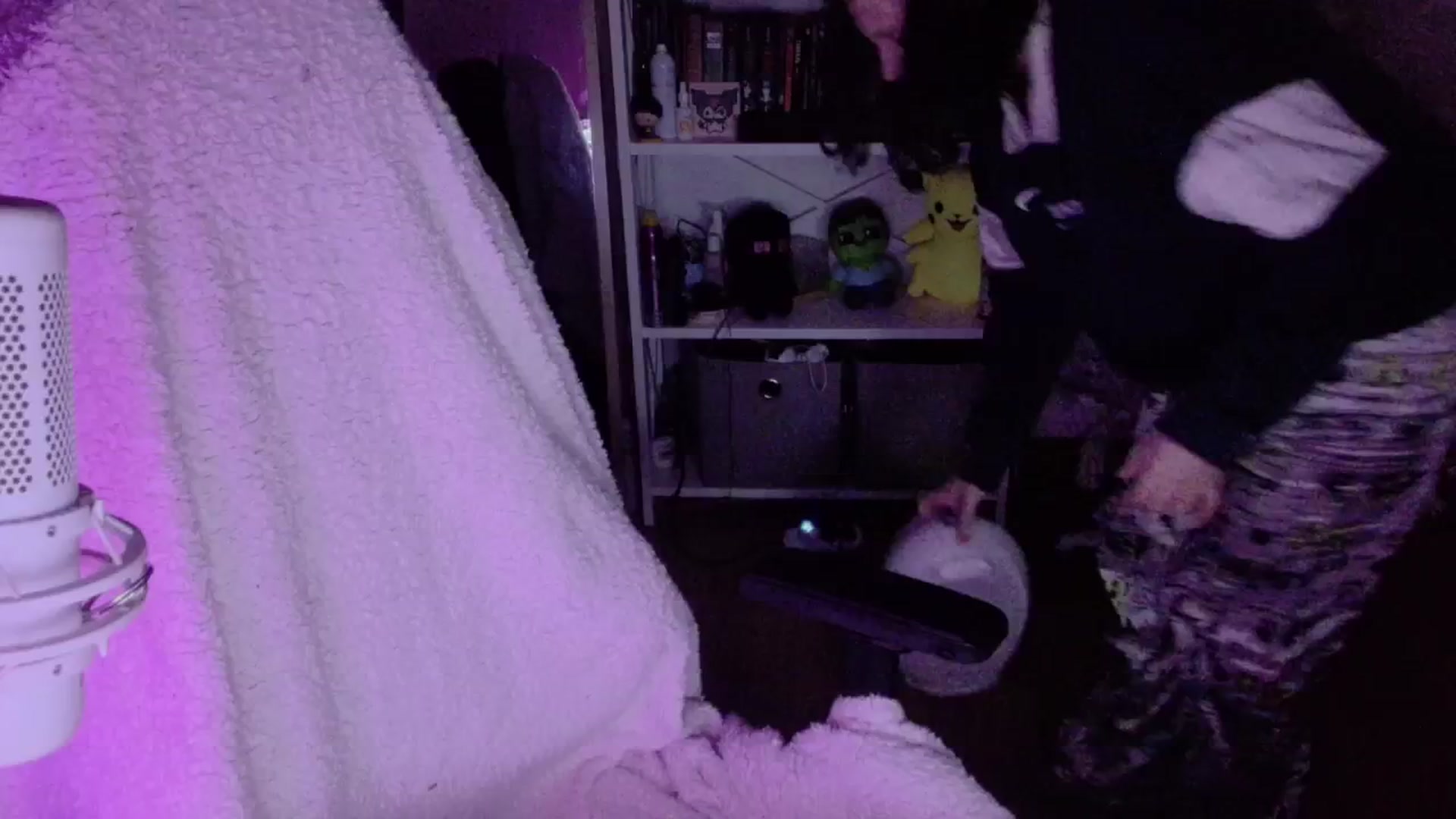 Gallery image thumbnail from Justpixel's myfreecams stream on, 12/26/2025, 23:21 image 1 of 20