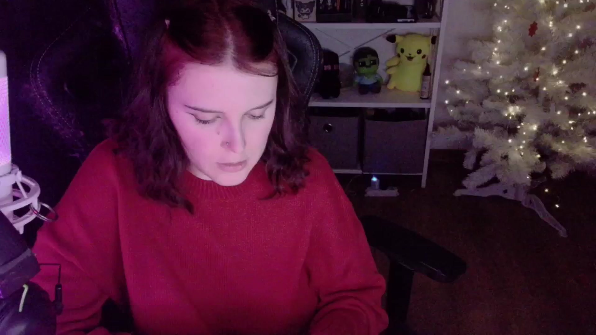 Gallery image thumbnail from Justpixel's myfreecams stream on, 12/31/2025, 24:11 image 6 of 20