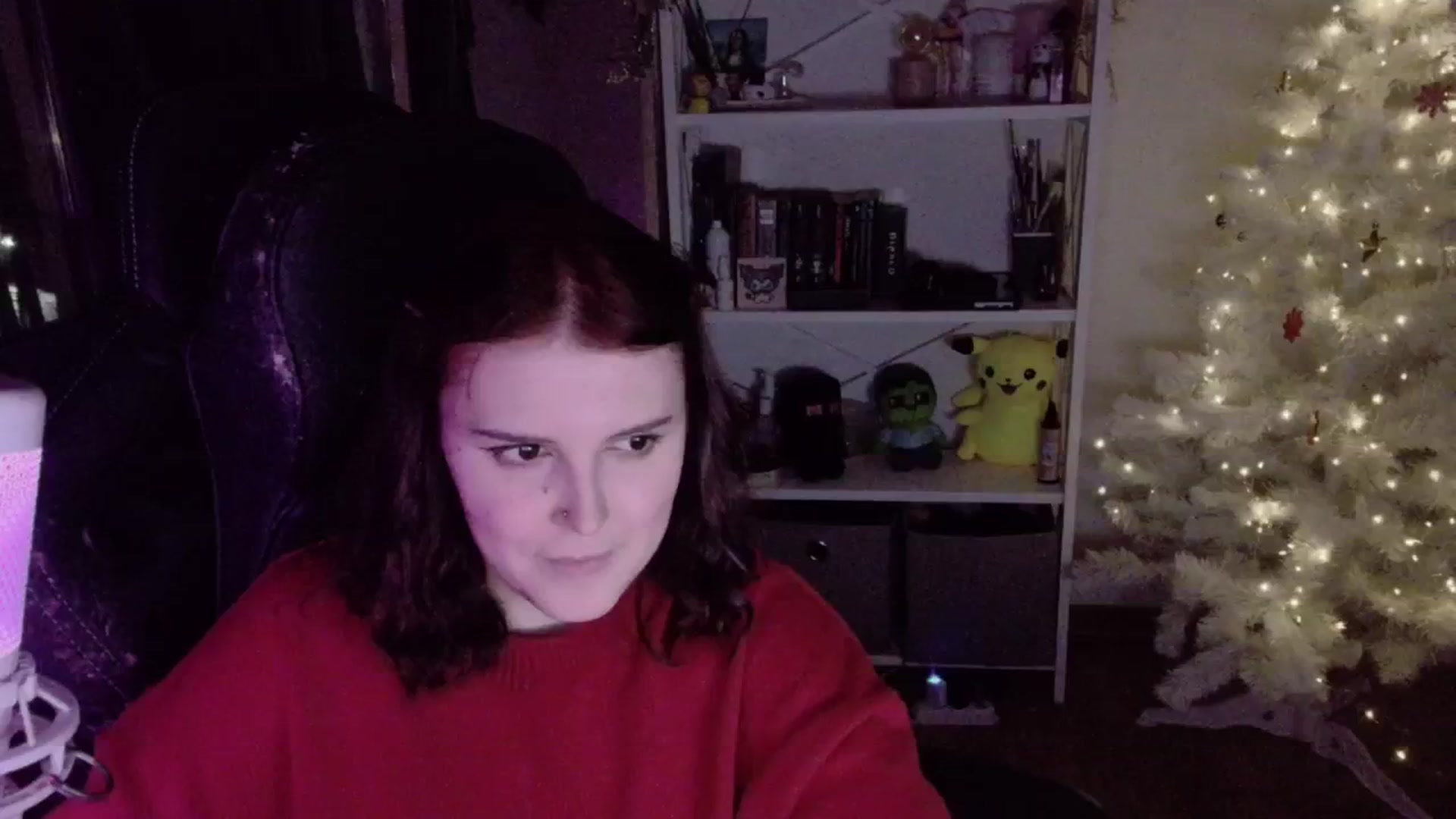 Gallery image thumbnail from Justpixel's myfreecams stream on, 12/31/2025, 24:11 image 10 of 20
