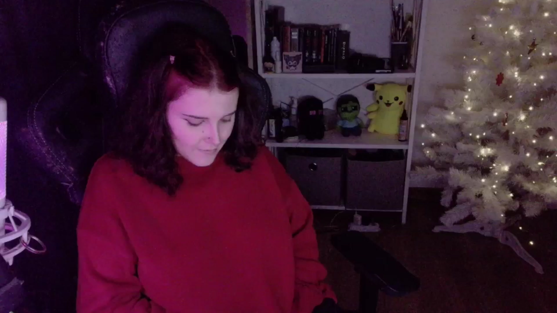 Gallery image thumbnail from Justpixel's myfreecams stream on, 12/31/2025, 24:11 image 1 of 20