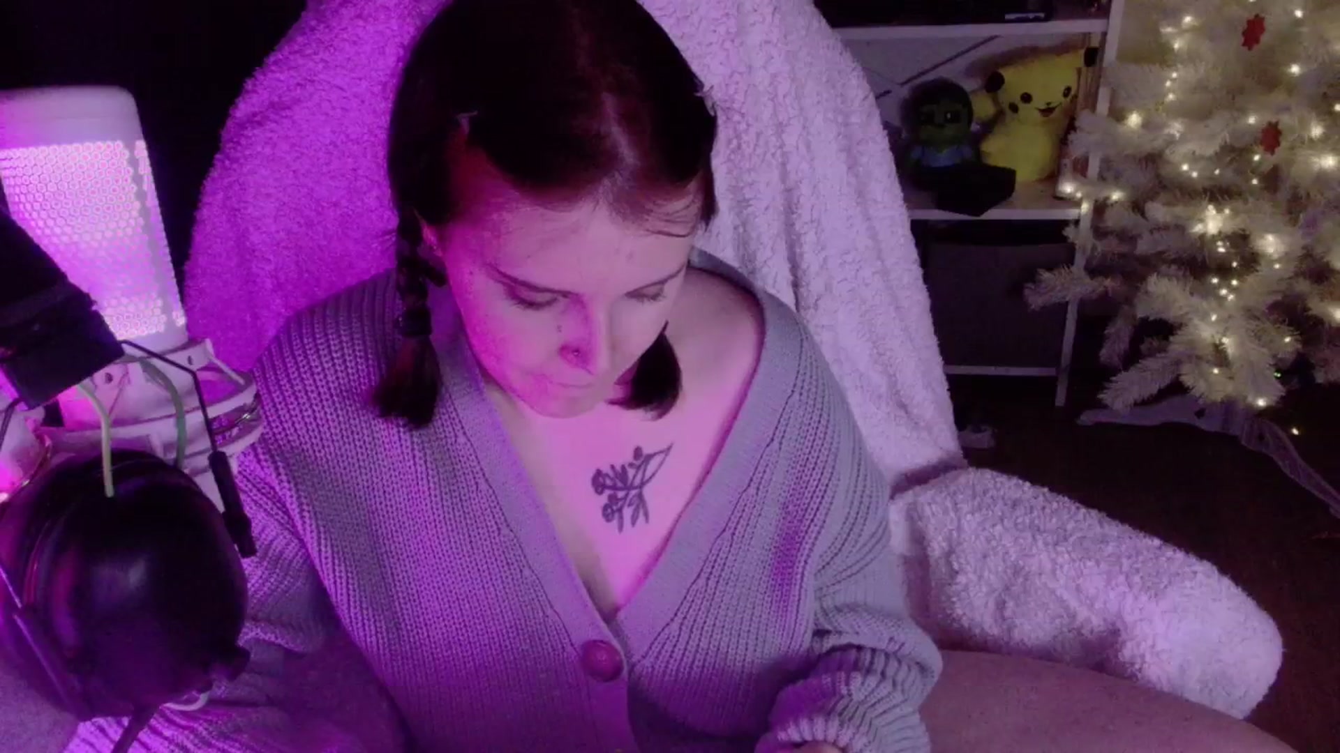 Gallery image thumbnail from Justpixel's myfreecams stream on, 01/02/2026, 24:00 image 17 of 20