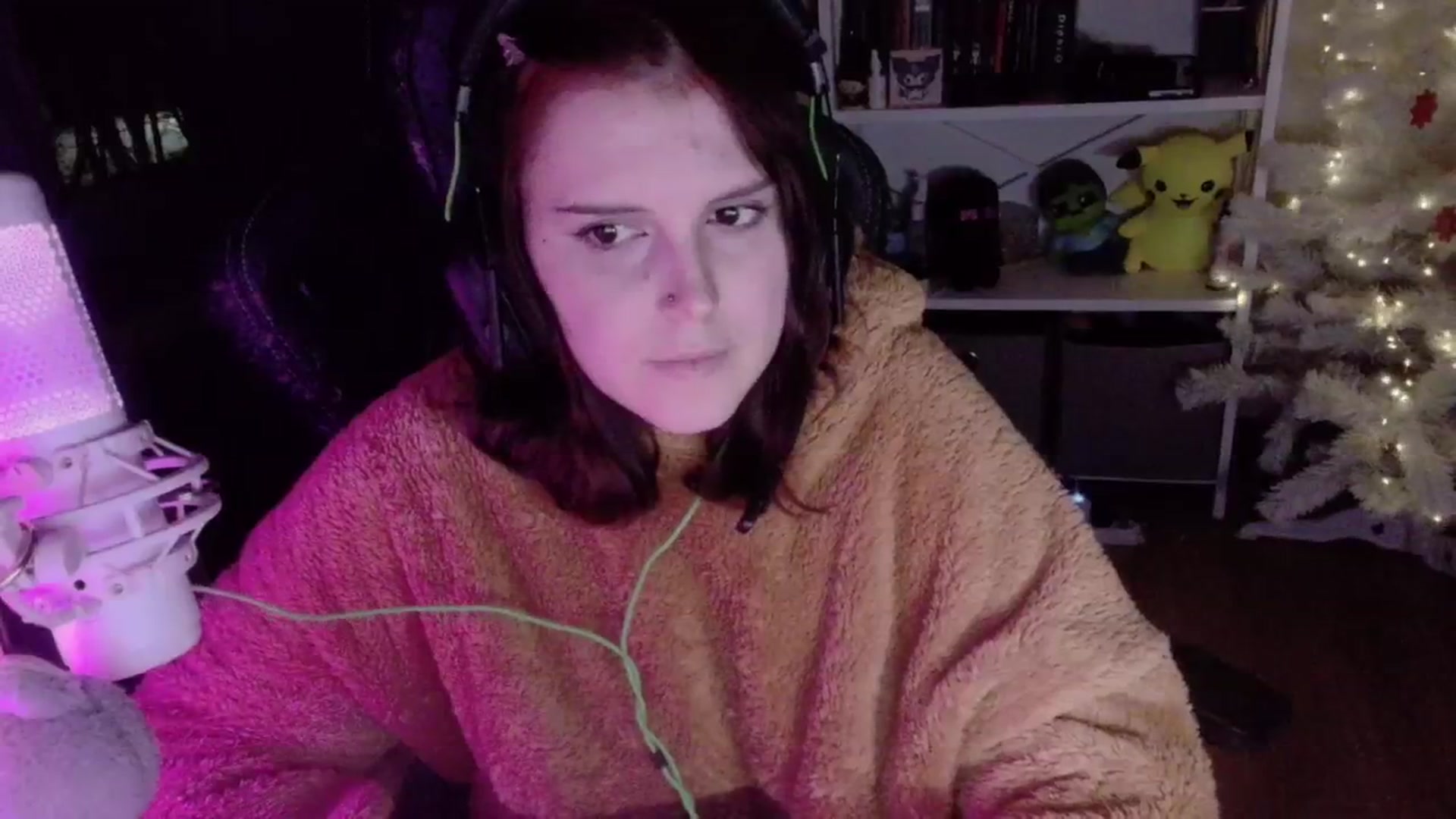 Gallery image thumbnail from Justpixel's myfreecams stream on, 01/02/2026, 24:00 image 3 of 20